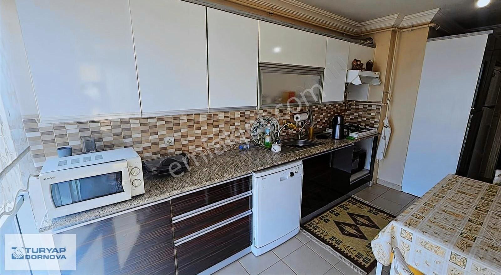 Körfez Mahallesinde Deniz Manzaralı Geniş Köşe Satılık 3+1 Daire - Görsel 27