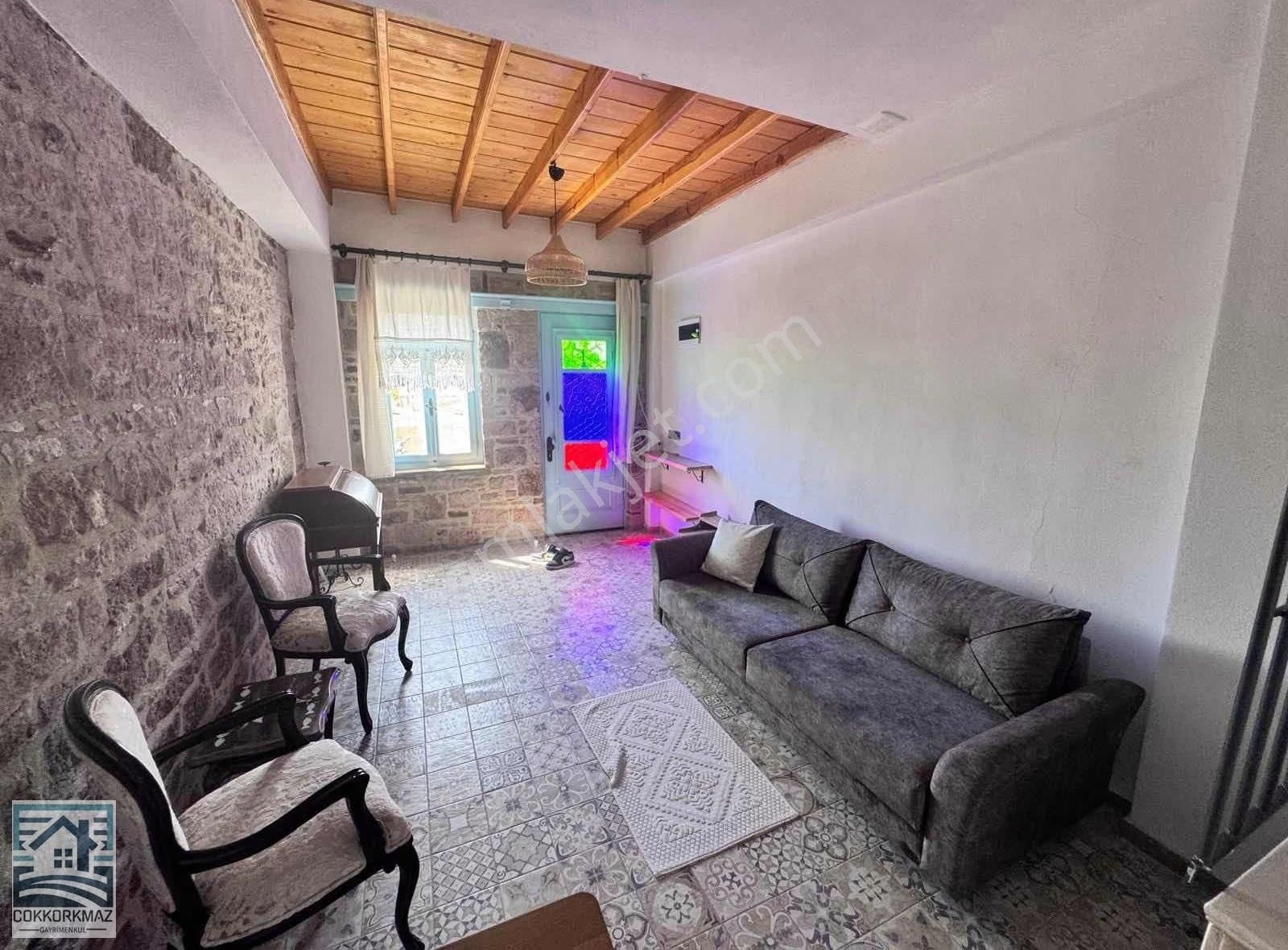 Çokkorkmazdan Kiralık Ayvalık Merkezde Taş Villa - Görsel 10