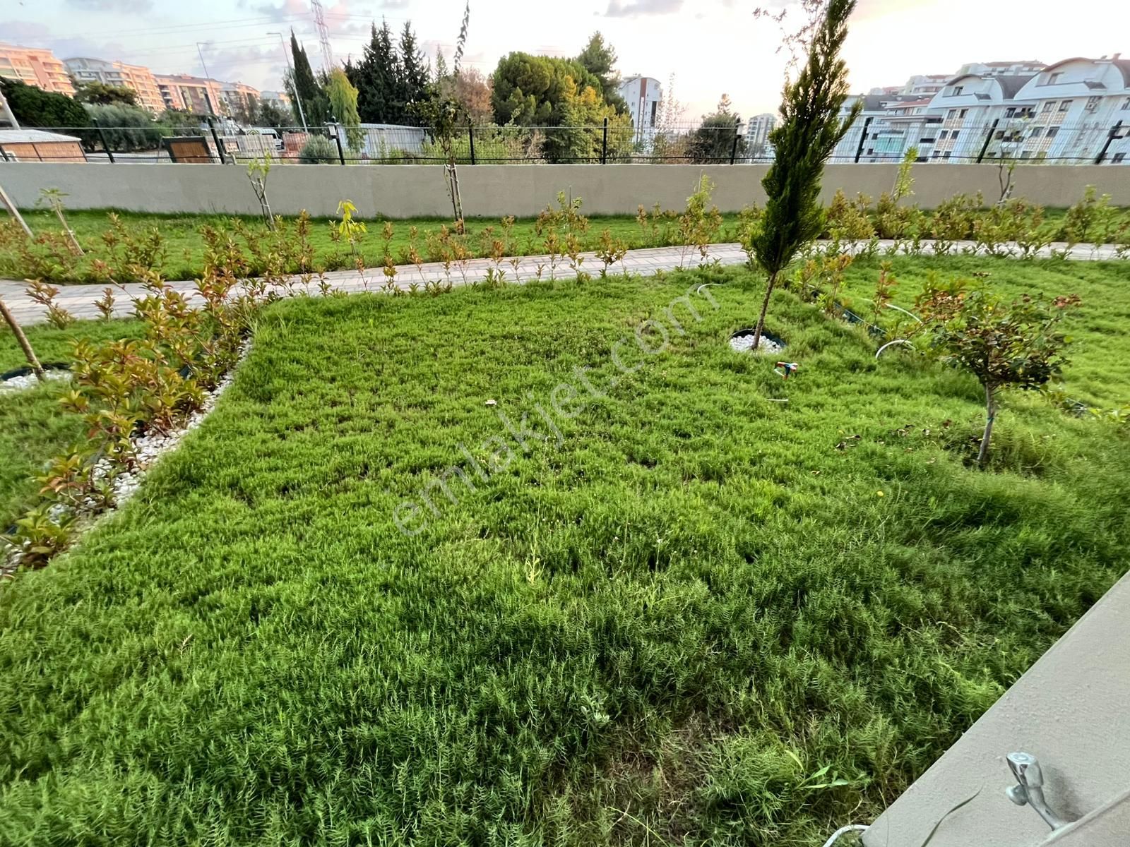 Avsallar Mh Aktiviteli Sitede Bahçeli 1+1 Satılık Daire - Görsel 21