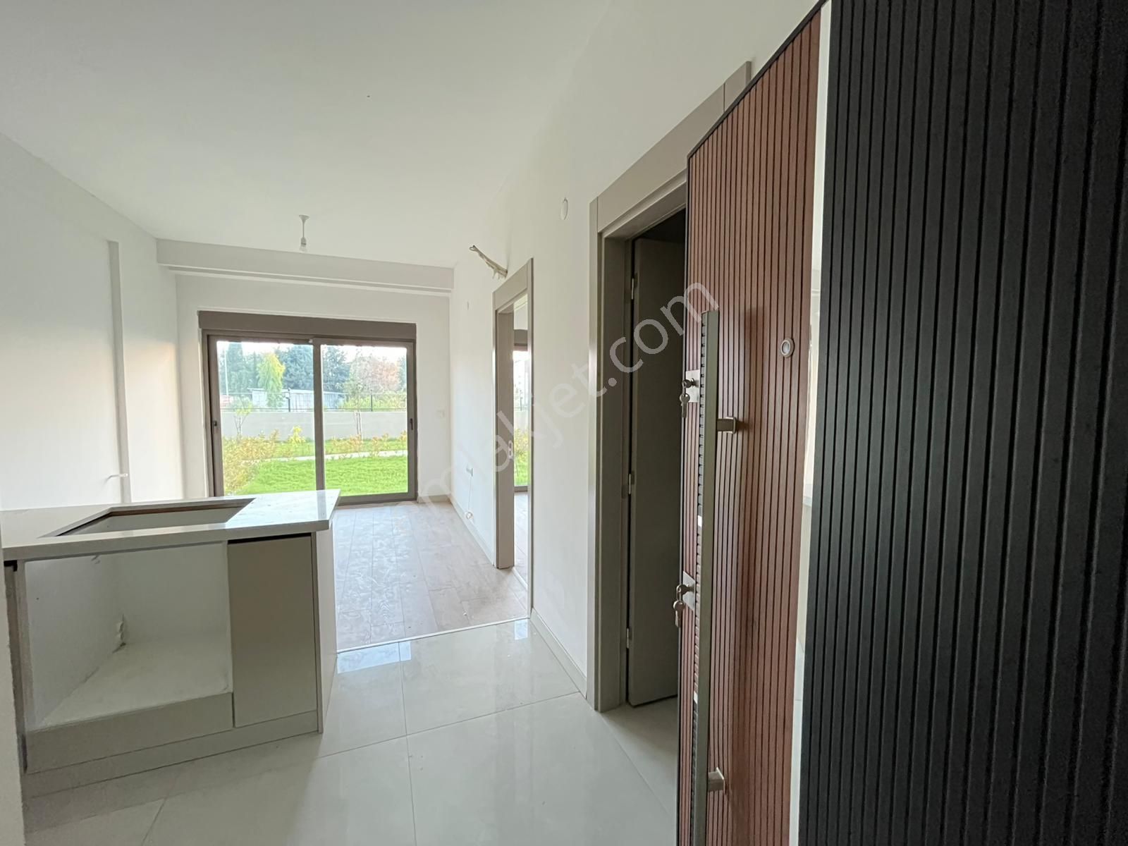Avsallar Mh Aktiviteli Sitede Bahçeli 1+1 Satılık Daire - Görsel 18
