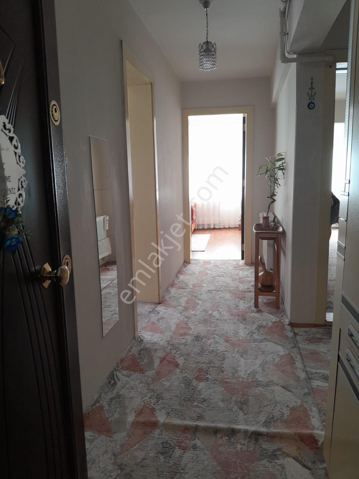 Köşe Başı Çift Cephe Ferah Daire - Görsel 2