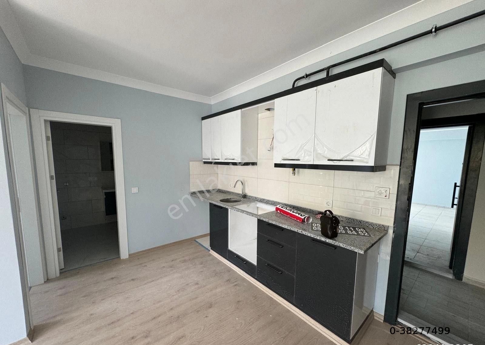 Tekirdağ S.paşa Barbaros Mah Denize 50 Metre Mesafede 2+1 Satılık Daire - Görsel 3