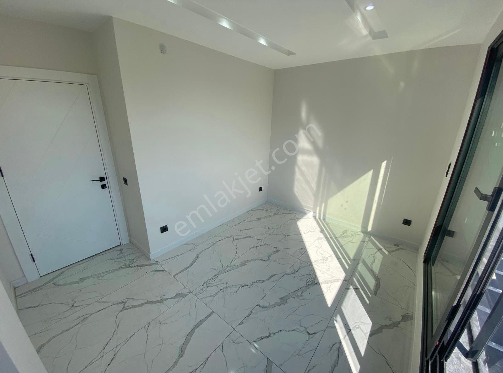 Özderede Ekstra Bahçe Katı Dairesi Olan Lüks Yazlık - Görsel 14