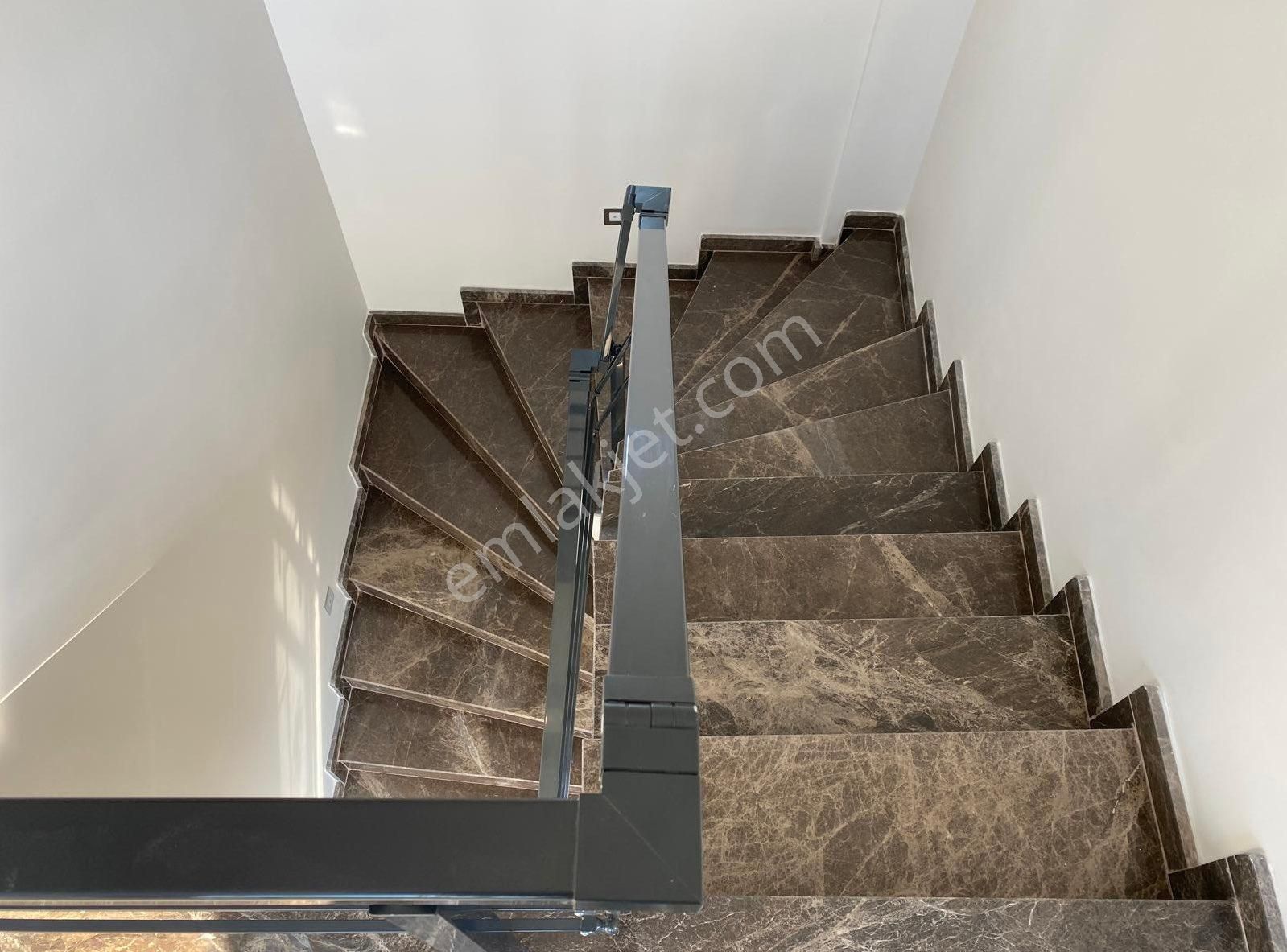 Özderede Ekstra Bahçe Katı Dairesi Olan Lüks Yazlık - Görsel 25