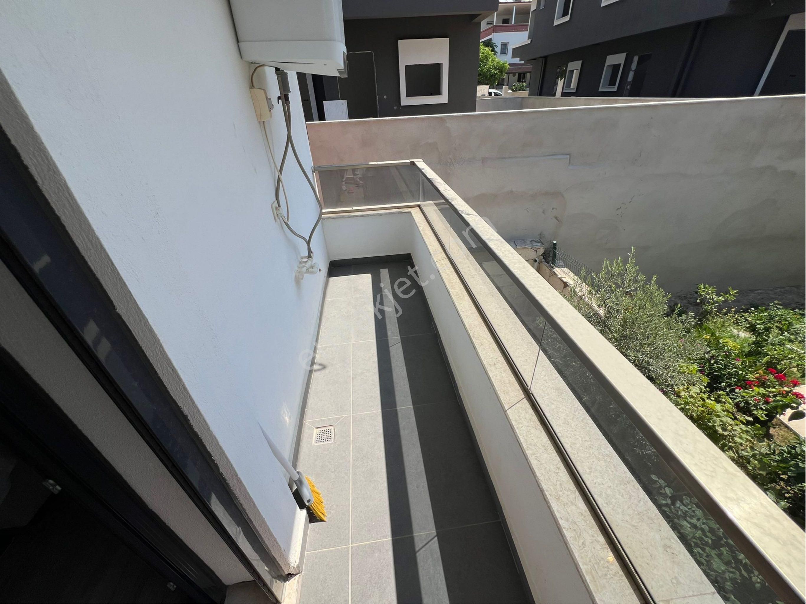 Ortamahallede Denize Çok Yakın Kelepir Villa - Görsel 33