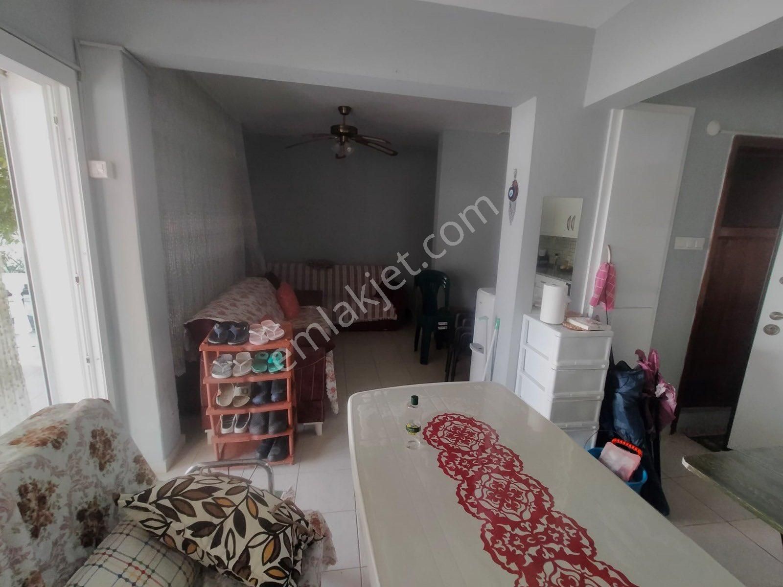 Çukuraltında Denize Sıfır Müstakil Bahçeli Villa - Görsel 19