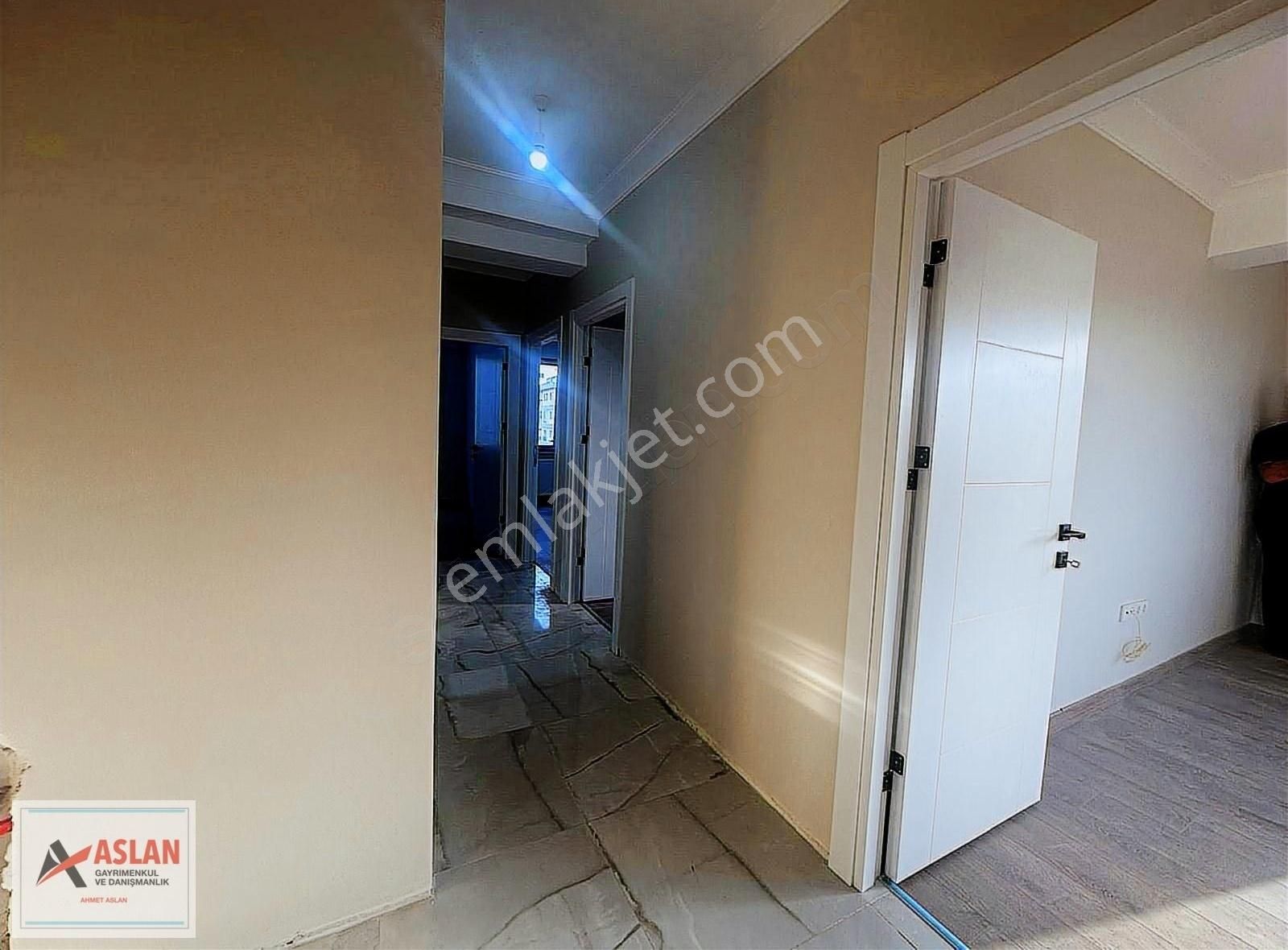 Çengelköy Sultanmurat Caddesinde Satılık 3+1 Arakat Daire 140m2 - Görsel 20