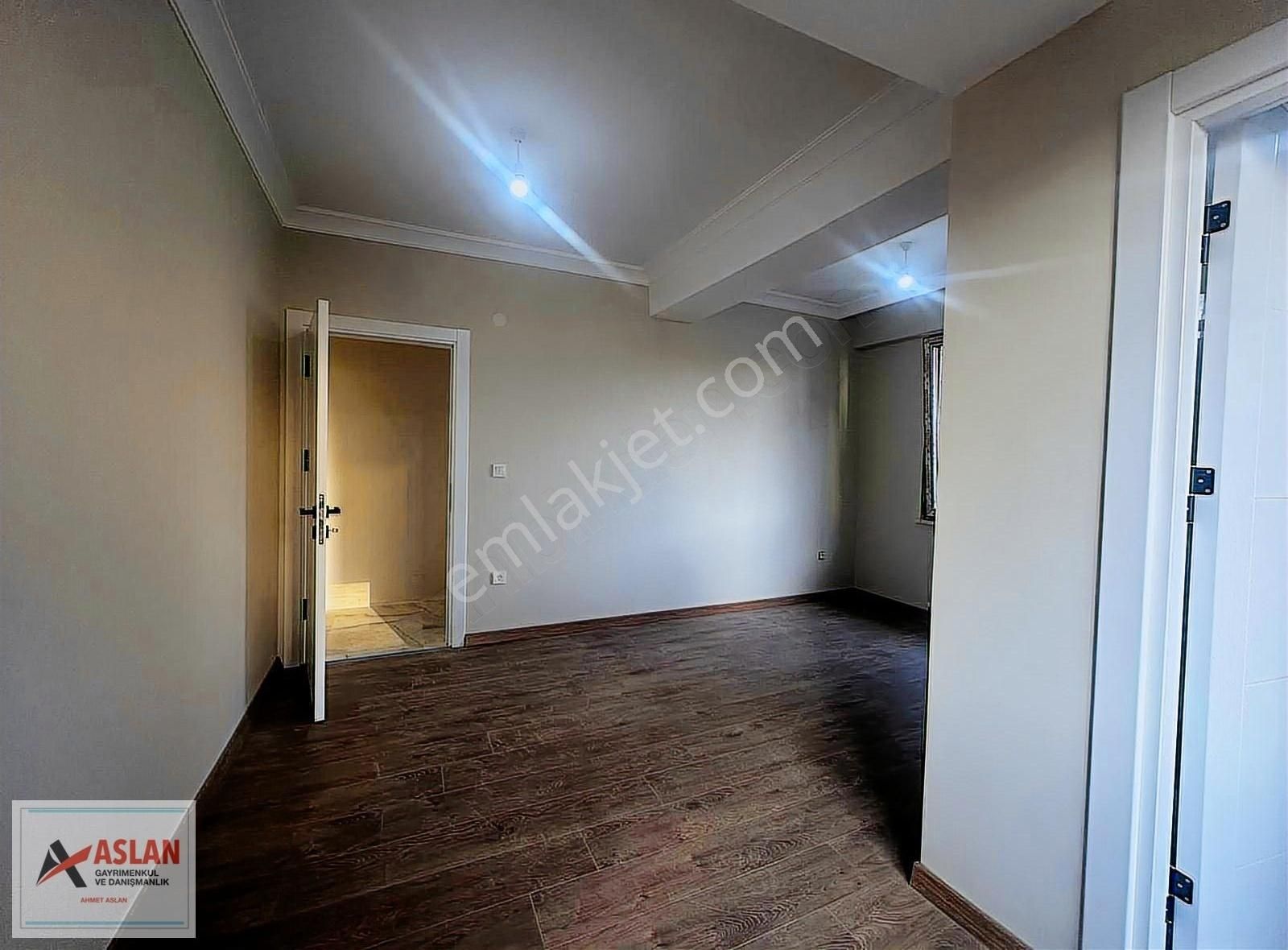 Çengelköy Sultanmurat Caddesinde Satılık 3+1 Arakat Daire 140m2 - Görsel 11