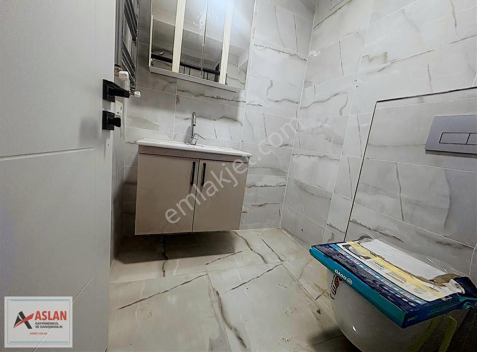 Çengelköy Sultanmurat Caddesinde Satılık 3+1 Arakat Daire 140m2 - Görsel 8