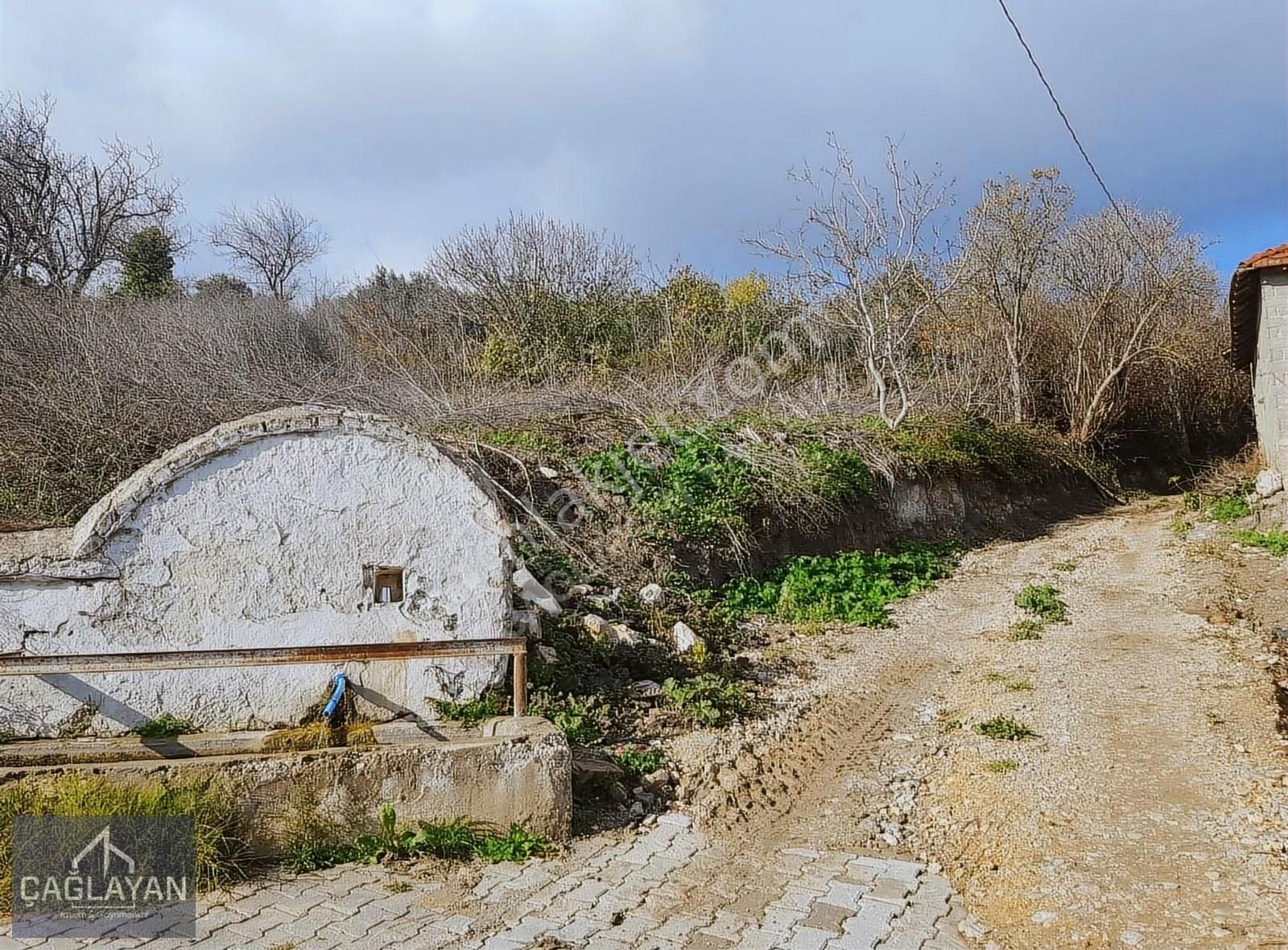 Emirler Yenicesi'nde Köy İçi İmarlı 1347 M'2 Fırsat Arsa - Görsel 4