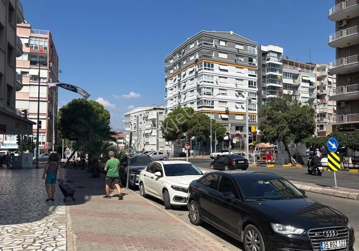 Denızmende Harika Bir Konumda Arakat Sıfır 2+1 Daire - Görsel 24