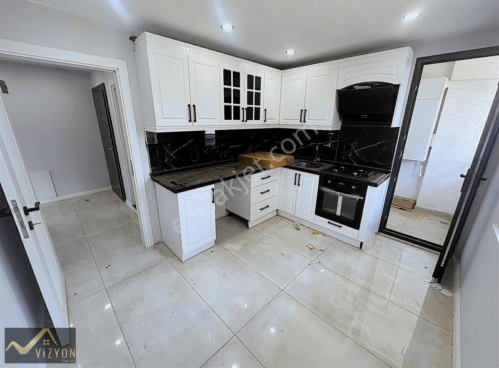 Vizyon Emlaktan Satılık 2+1 Arakat Butik Site İçi Ön Cephe - Görsel 2