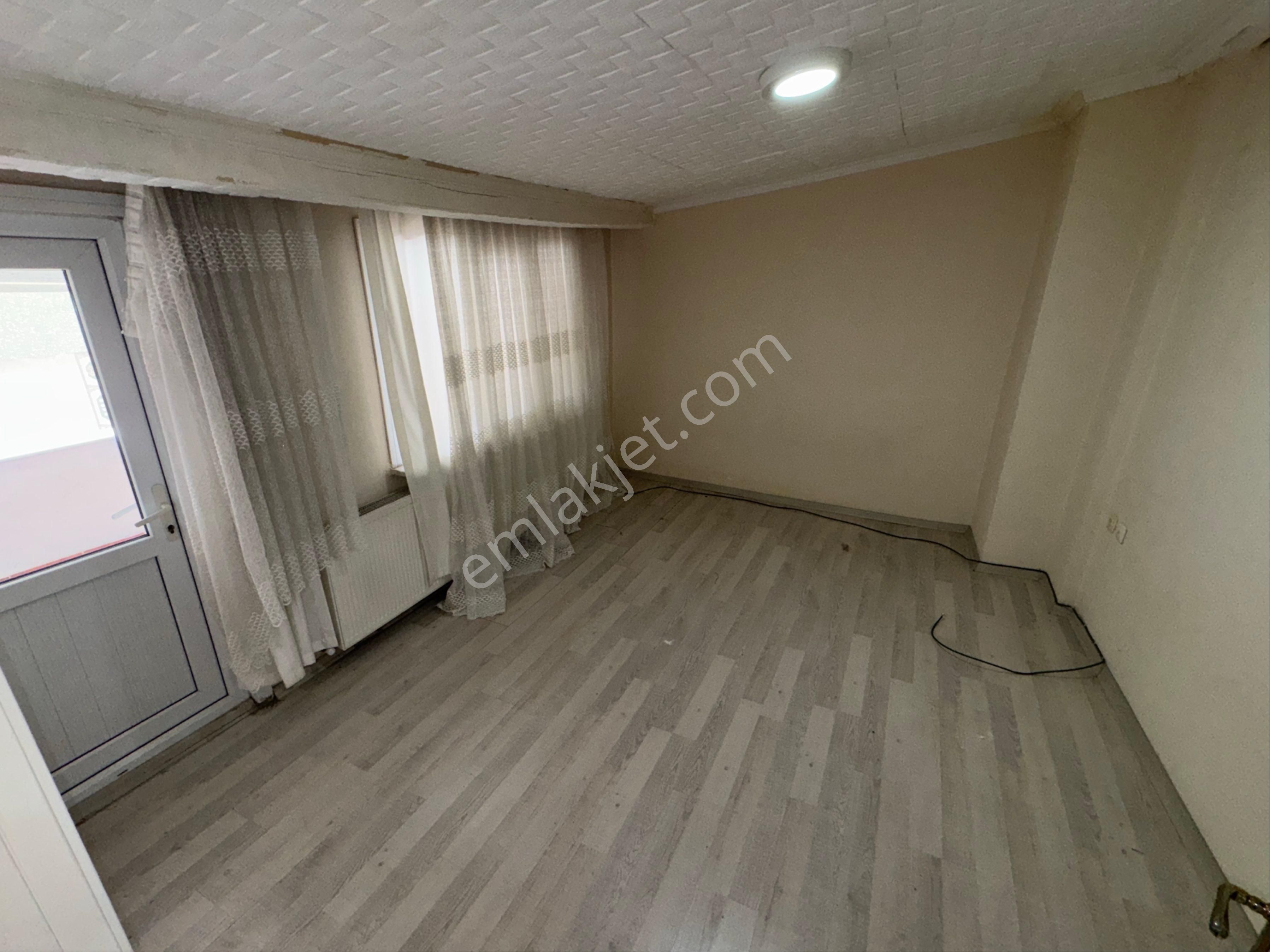 Zaferyapı Gayrimenkulden Kiralıkçatıkatı 2+1 100m2 Kombili Aile Binası Cebeci Mahde - Görsel 5