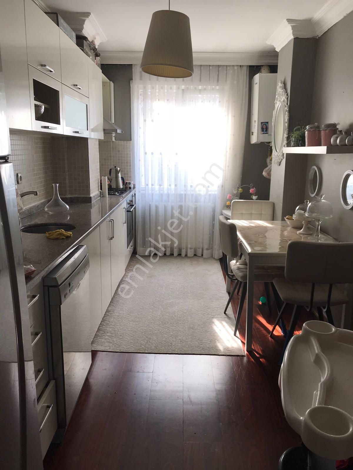 Merkeze Yakın Asansörlü Yeni Binada 200 M² 5+2 Ayrı Girişli Dubleks - Görsel 6