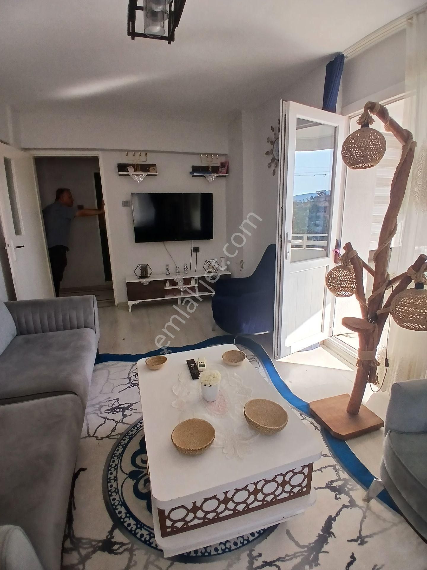 İzmir Torbalı Cumhuriyet Mahallesinde 2+1 Arakat Daire Satılık - Görsel 5