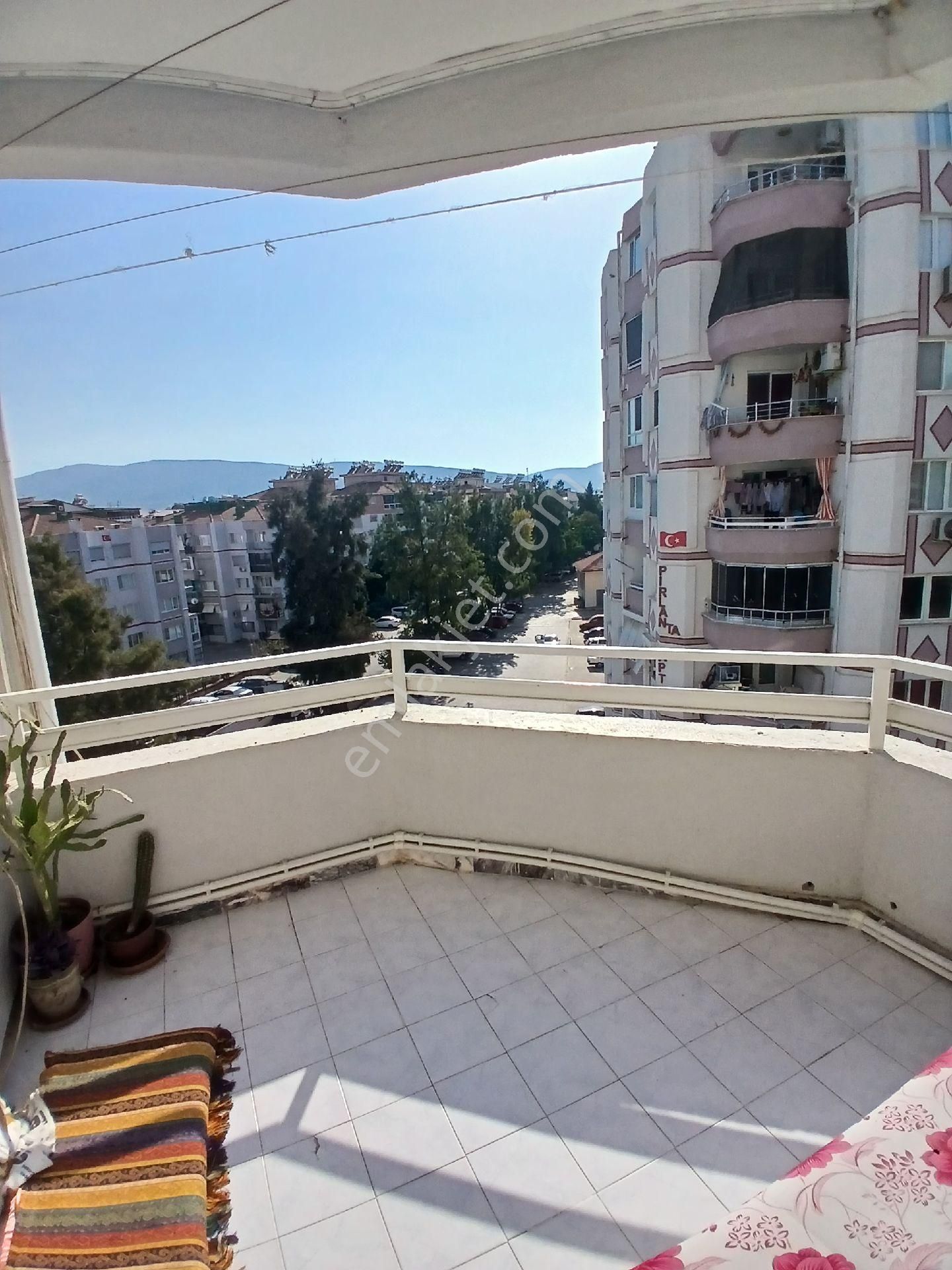 İzmir Torbalı Cumhuriyet Mahallesinde 2+1 Arakat Daire Satılık - Görsel 16