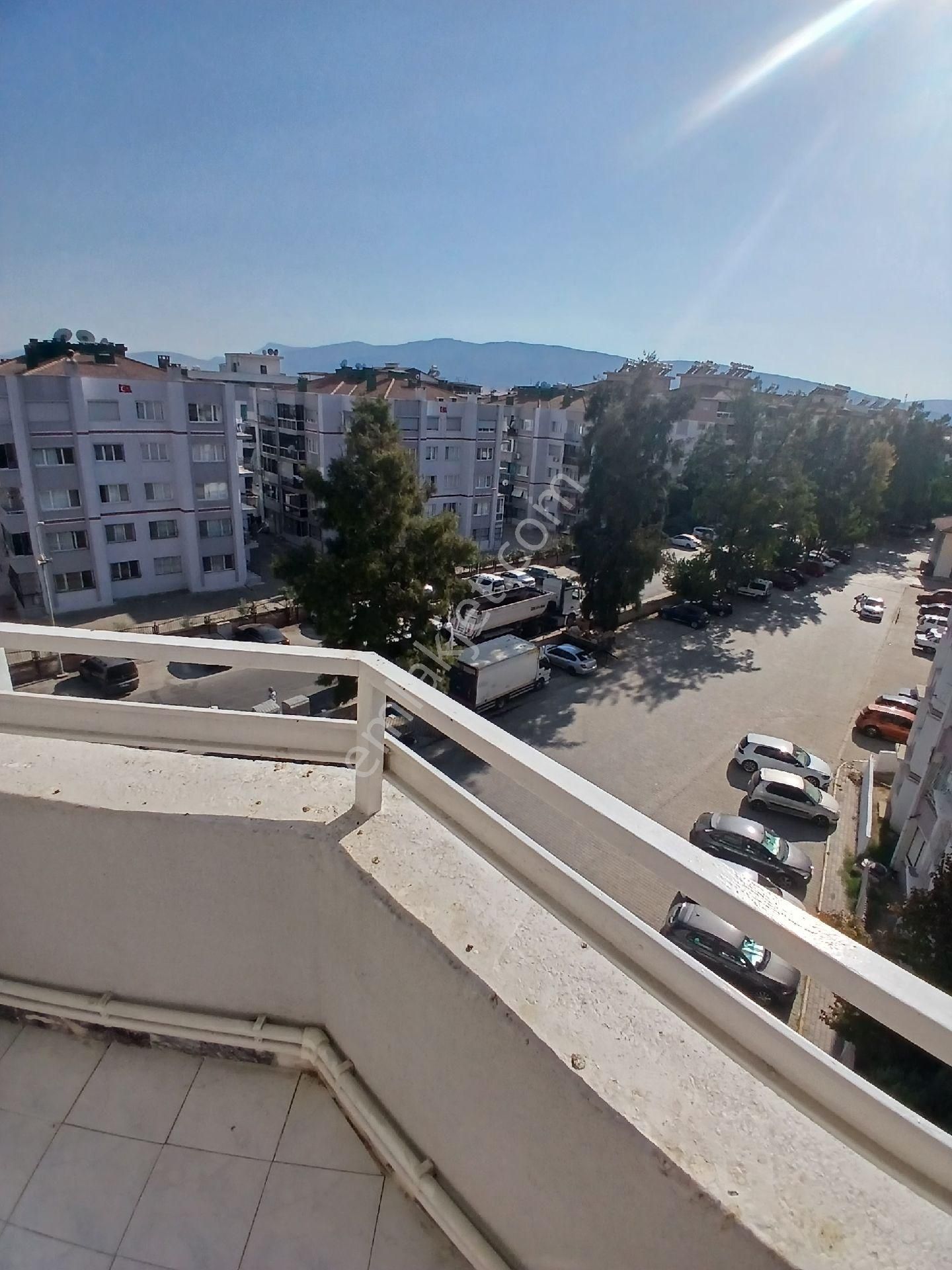 İzmir Torbalı Cumhuriyet Mahallesinde 2+1 Arakat Daire Satılık - Görsel 17