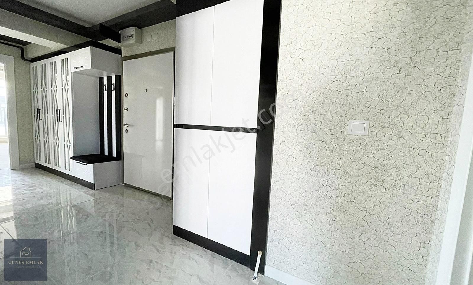 Güneş Emlak Cadde Cepheli Kira Getirisi Yüksek 2+1 Daire - Görsel 12