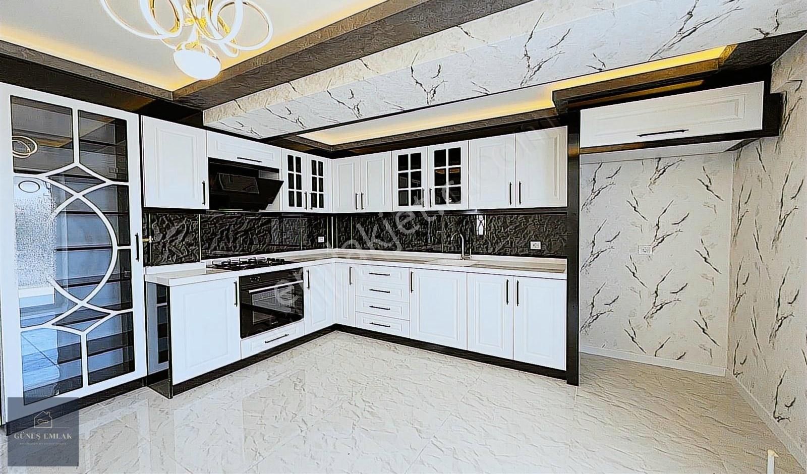 Güneş Emlak Yenikent'te Köşe Başı Önü Açık Ful Yapılı Daire - Görsel 17