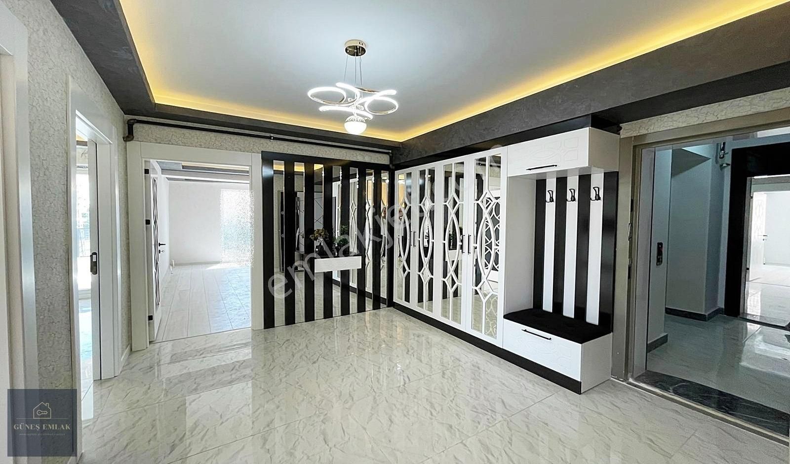 Güneş Emlak Yenikent'te Köşe Başı Önü Açık Ful Yapılı Daire - Görsel 23