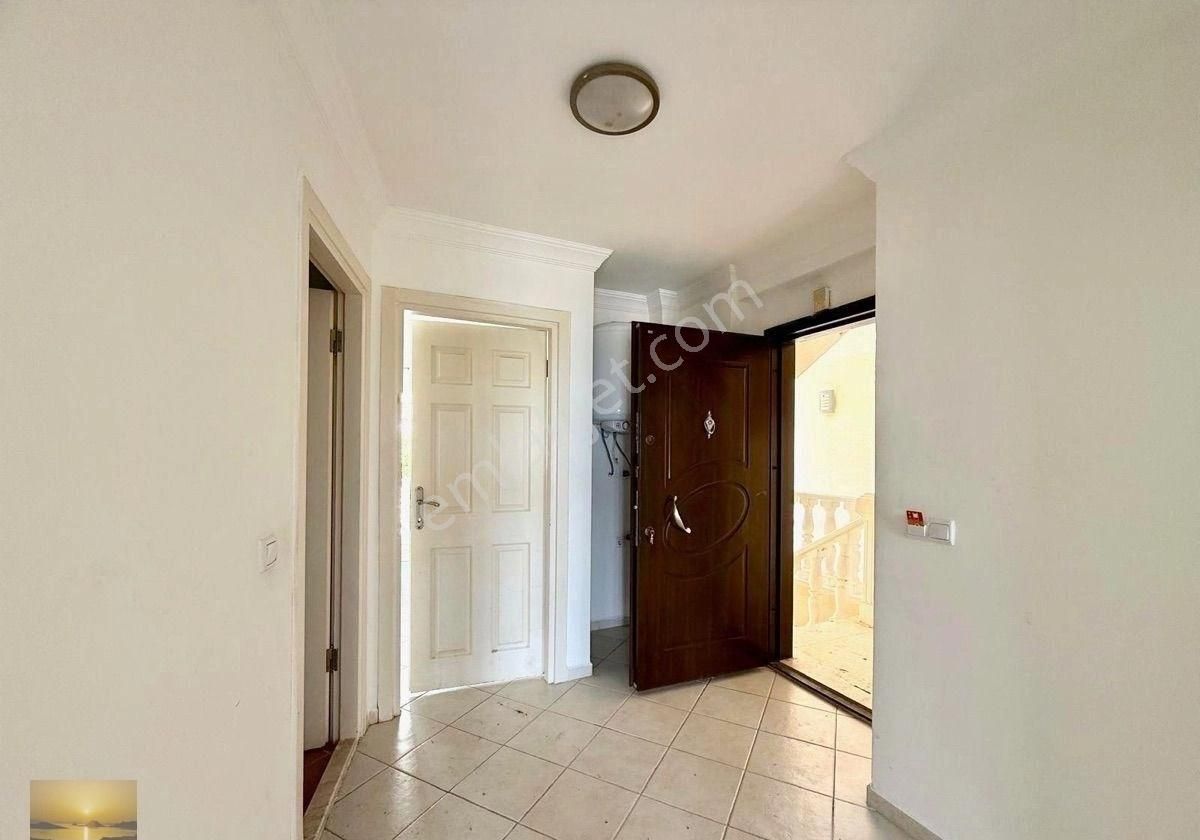 Özel Plajlı Sitede Satılık Üstkat Ferah Daire Bakımlı Ev İndirimli Fırsatı Kaçırmayın - Görsel 6