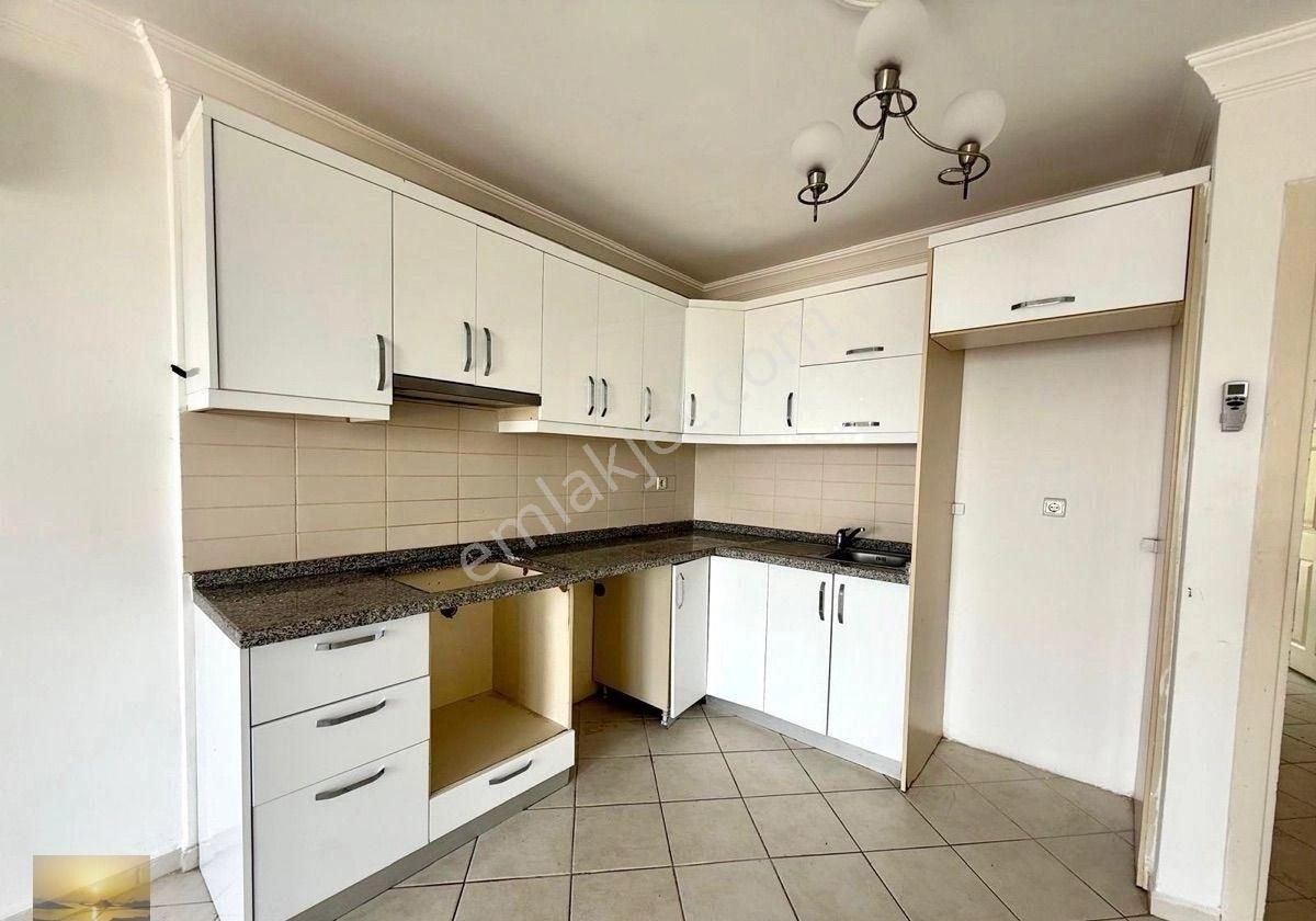 Özel Plajlı Sitede Satılık Üstkat Ferah Daire Bakımlı Ev İndirimli Fırsatı Kaçırmayın - Görsel 4