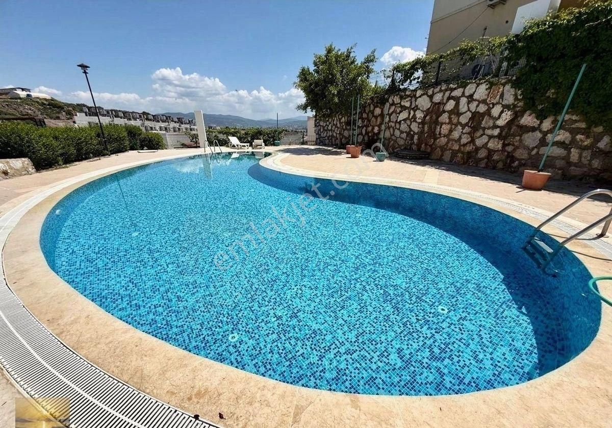 Özel Plajlı Sitede Satılık Üstkat Ferah Daire Bakımlı Ev İndirimli Fırsatı Kaçırmayın - Görsel 31