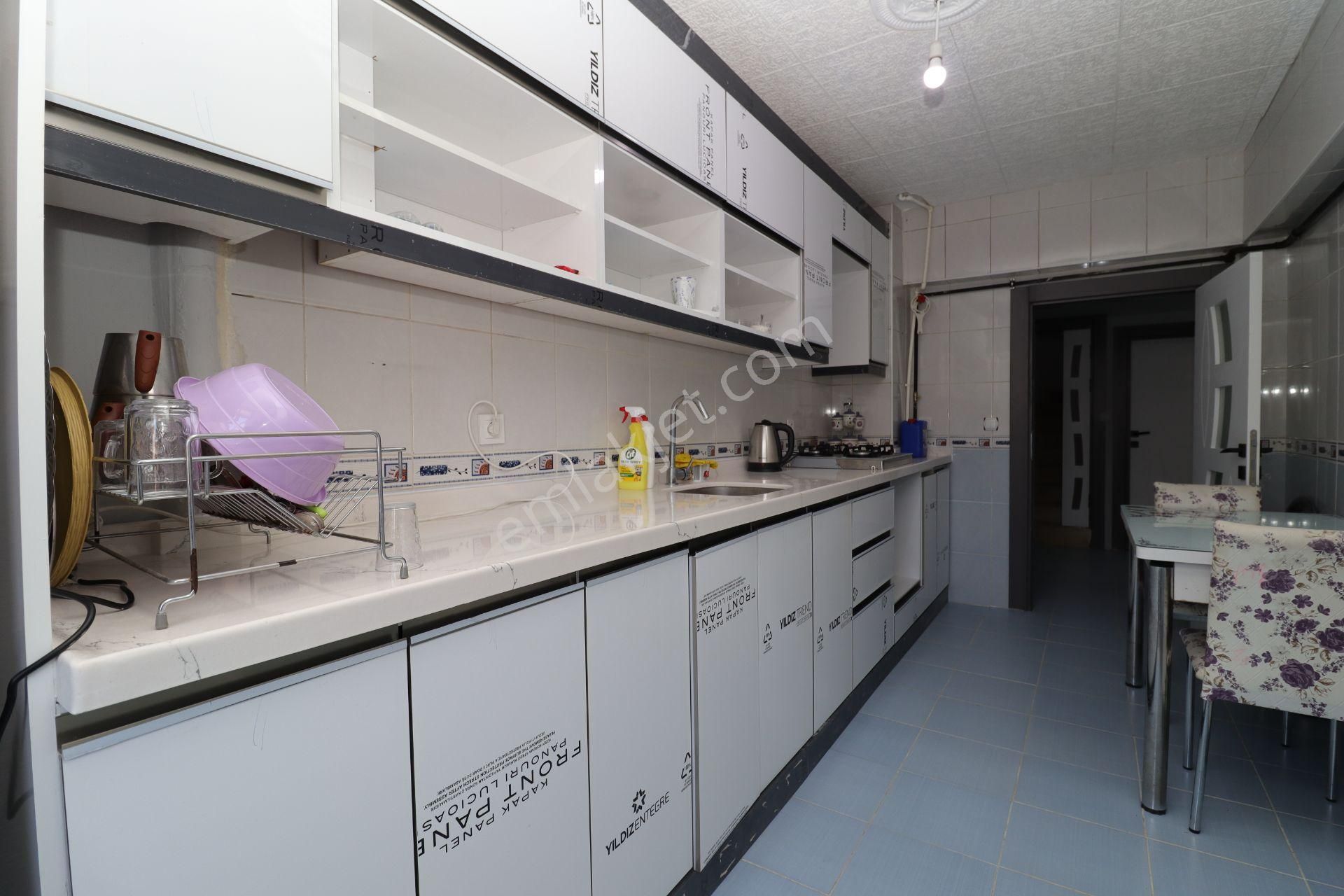 Akif'ten Elvan Mahallesinde Asansörlü 4+2 Teraslı Daire - Görsel 2