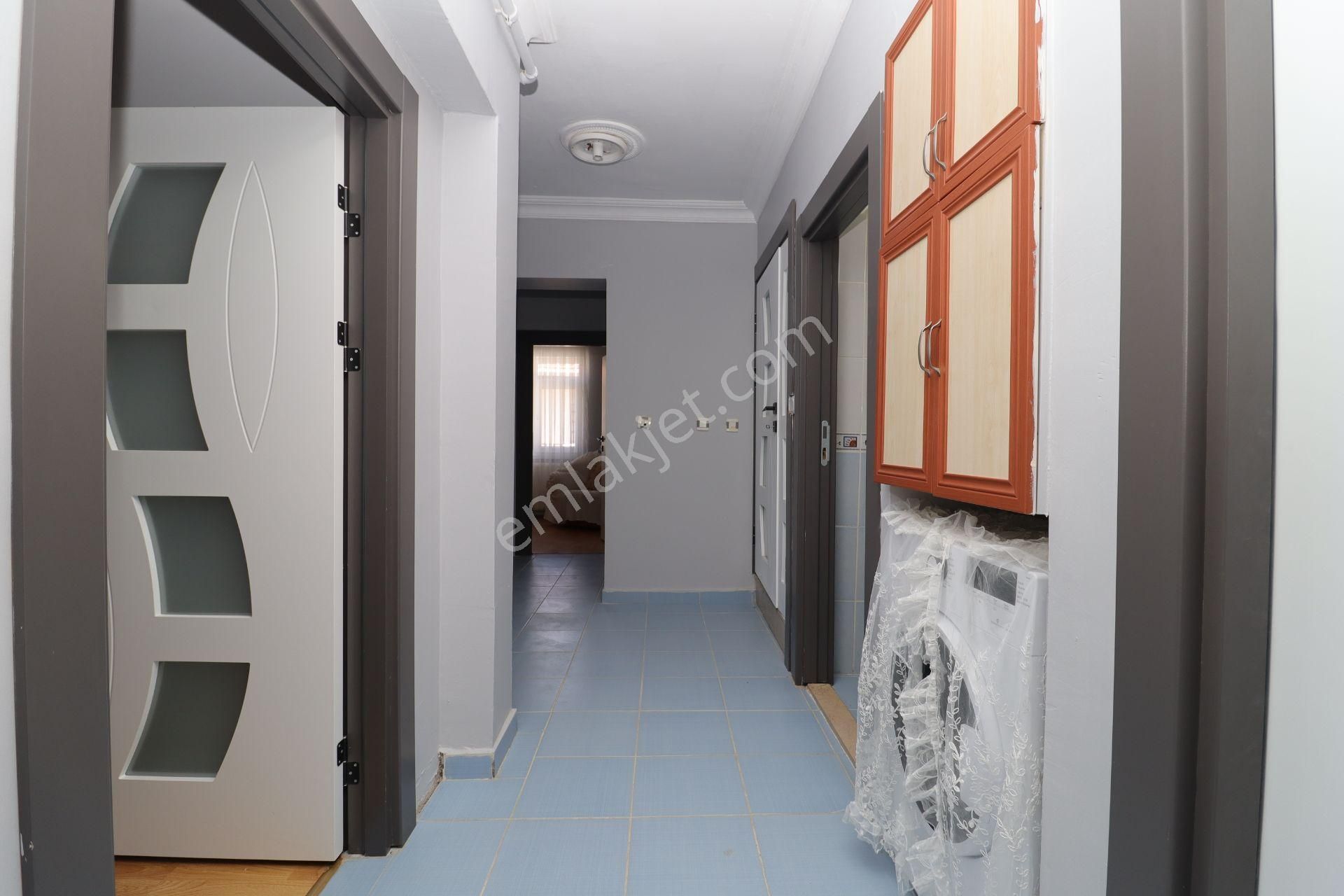 Akif'ten Elvan Mahallesinde Asansörlü 4+2 Teraslı Daire - Görsel 15