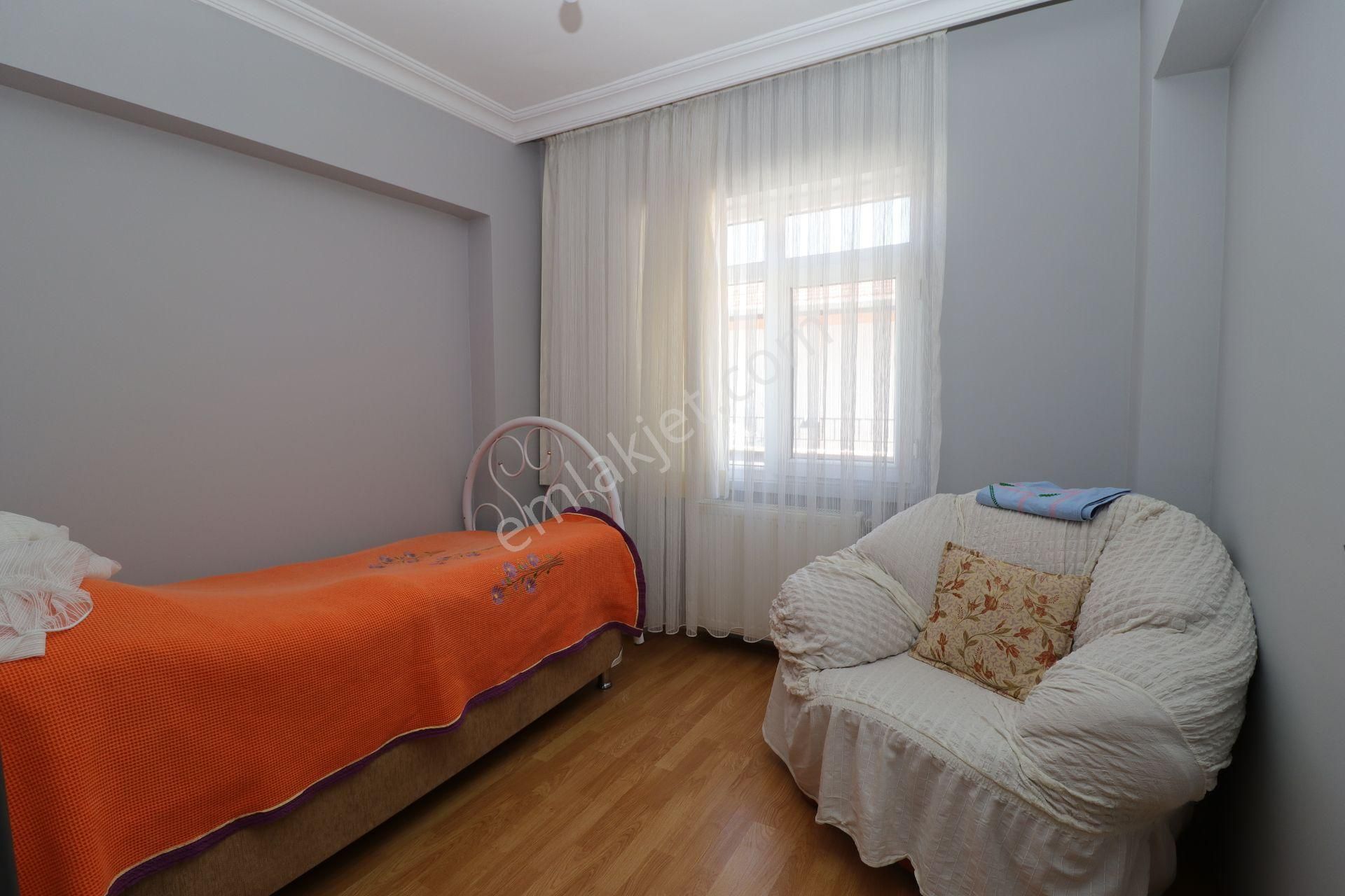 Akif'ten Elvan Mahallesinde Asansörlü 4+2 Teraslı Daire - Görsel 16