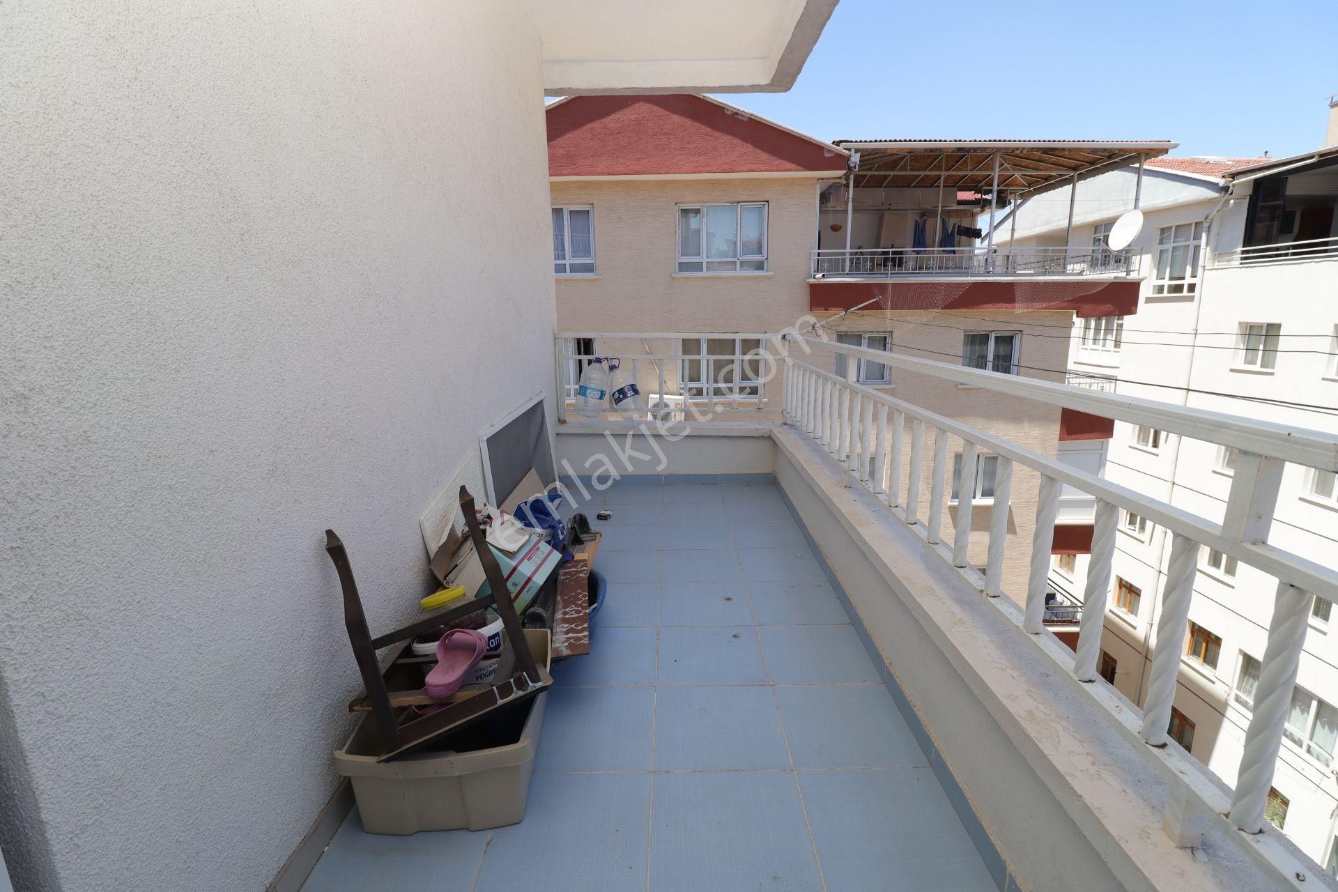 Akif'ten Elvan Mahallesinde Asansörlü 4+2 Teraslı Daire - Görsel 12