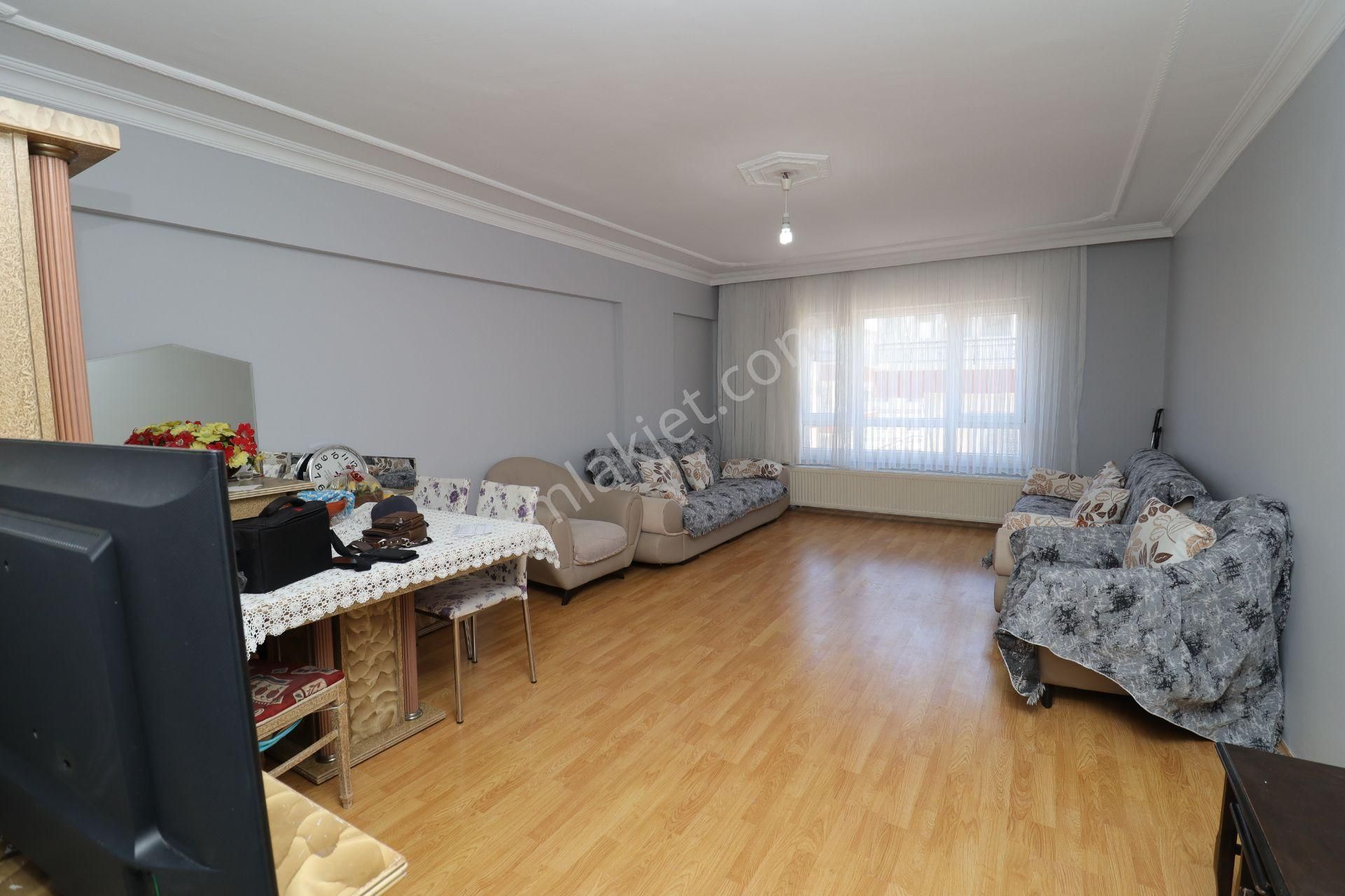 Akif'ten Elvan Mahallesinde Asansörlü 4+2 Teraslı Daire - Görsel 7