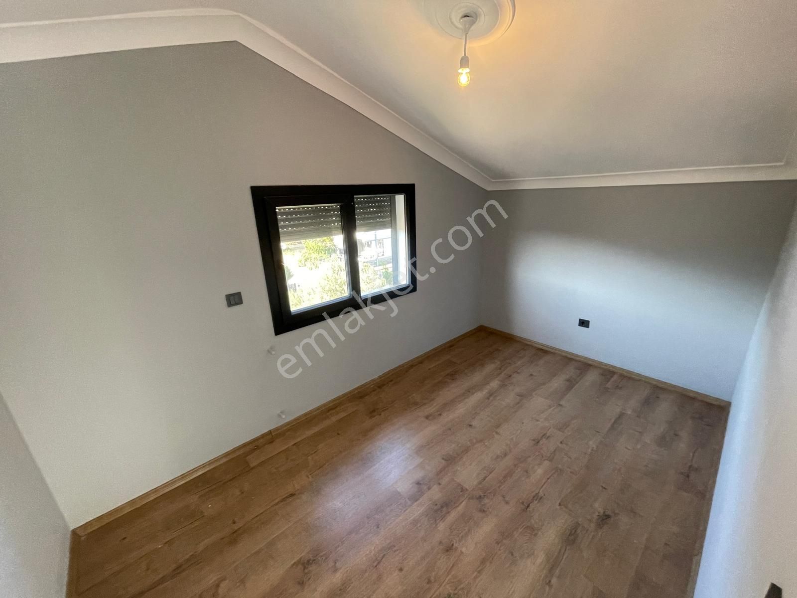 Sabri Pınarbaşı Gayrimenkul'den Güre Çamlıbel'de Satılık 6+1 Sıfır Villa - Görsel 22