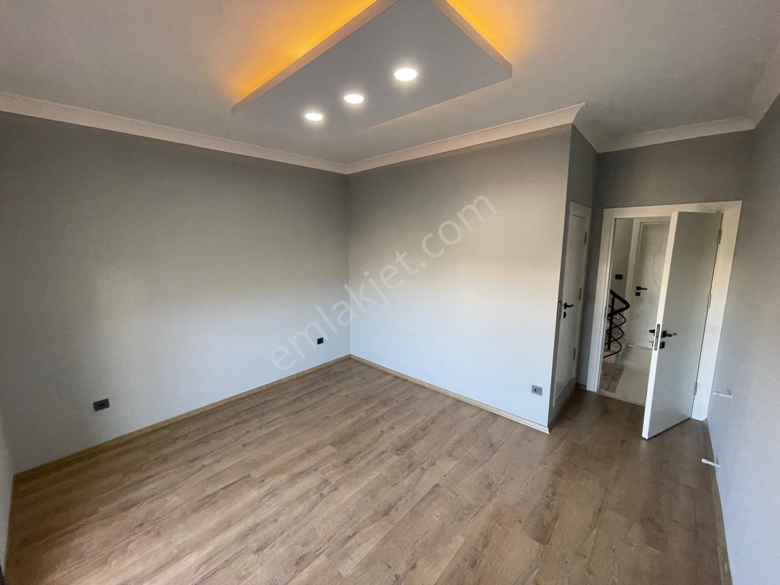 Sabri Pınarbaşı Gayrimenkul'den Güre Çamlıbel'de Satılık 6+1 Sıfır Villa - Görsel 7