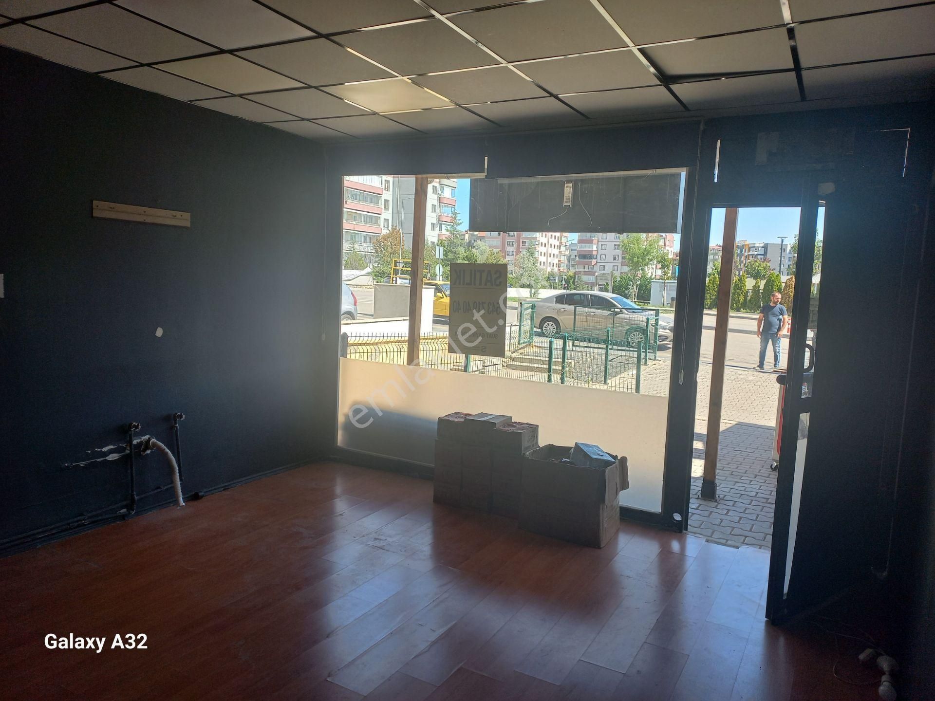 Satılık Kiracısız Boş Dükkan İşyeri Eryaman Cadde Üzeri - Görsel 12