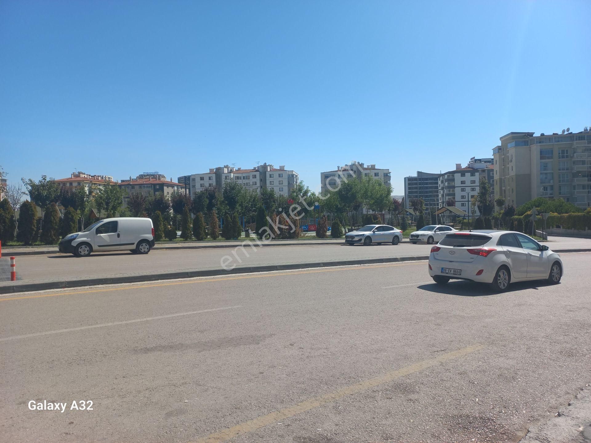 Satılık Kiracısız Boş Dükkan İşyeri Eryaman Cadde Üzeri - Görsel 13