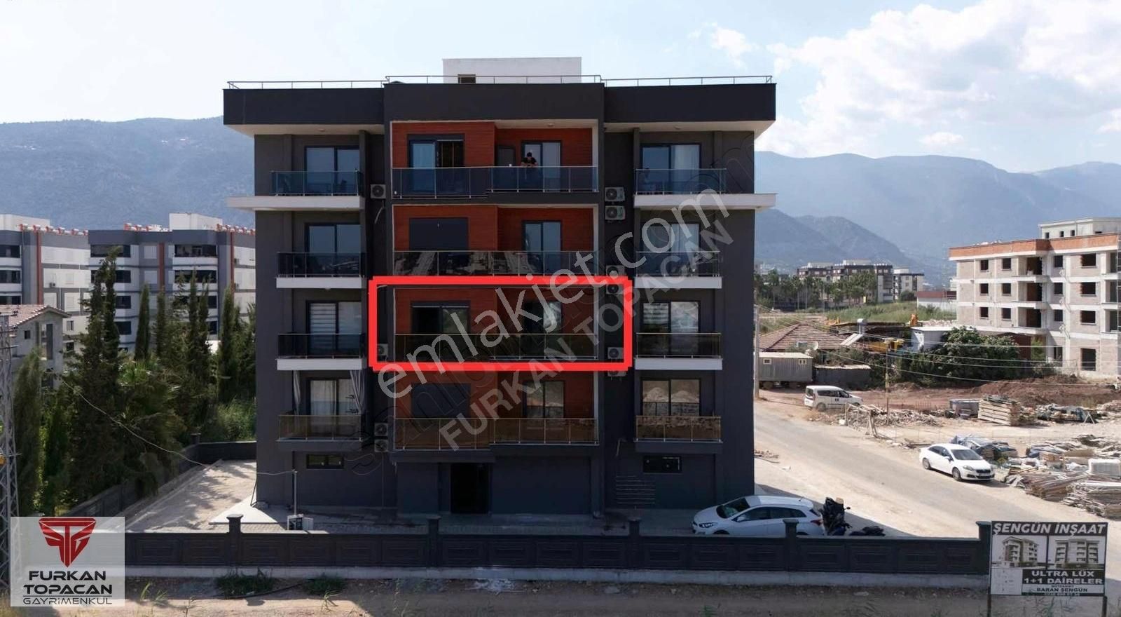 Furkan Topacan Gayrimenkul'den Satılık Geniş 1+1 Daire