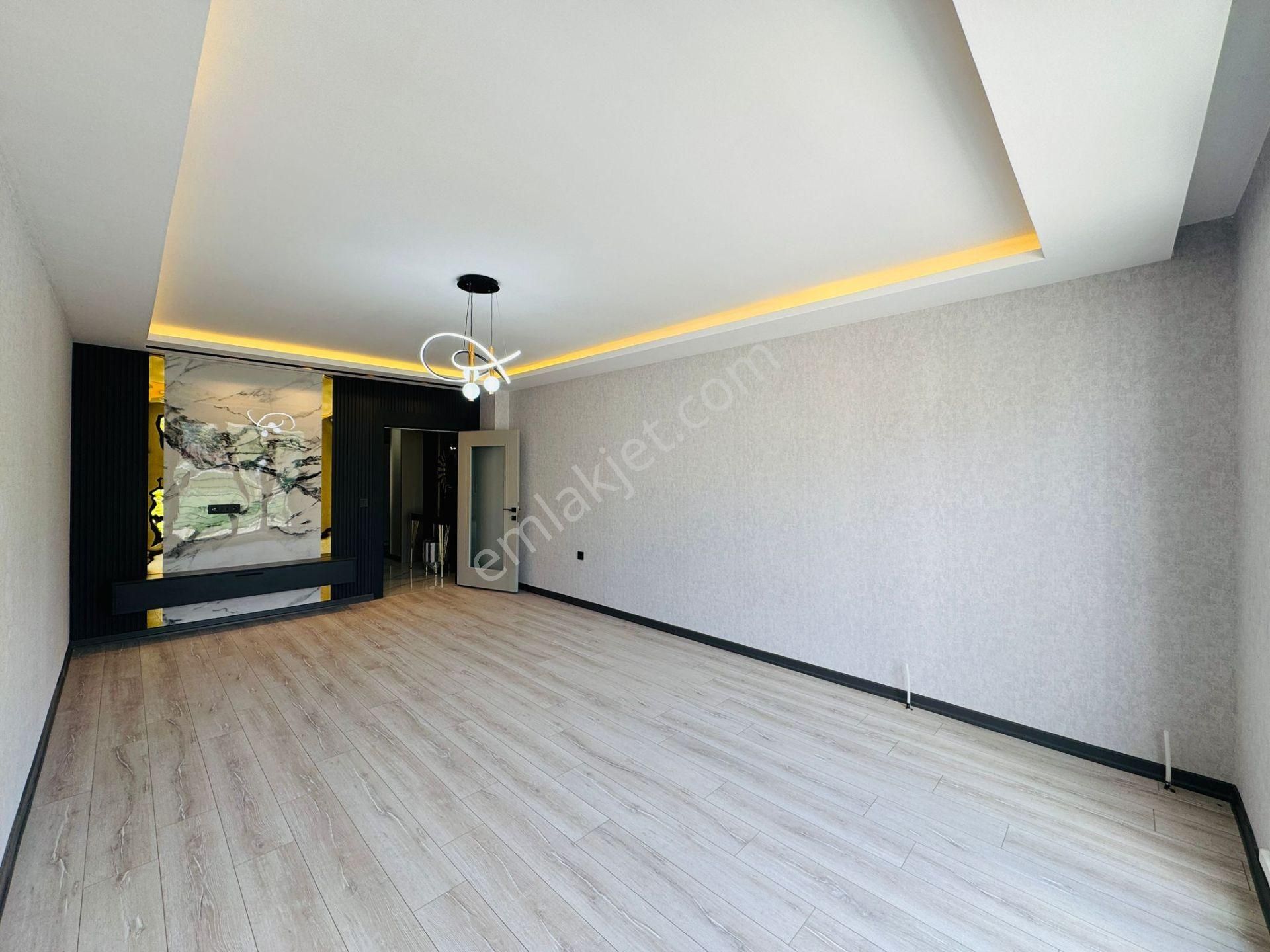 Keçiörende Benzersiz Yapıda Satılık 3+1 Lüx Daire - Görsel 5