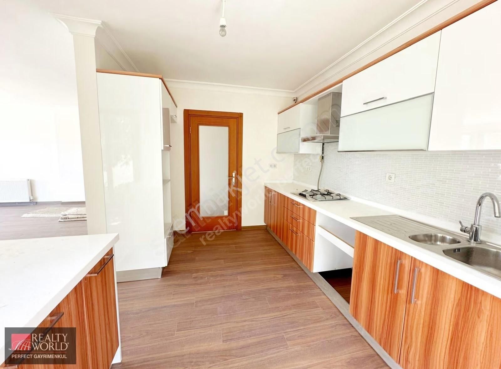 *realty World* Sarıyer Maden'de Geniş Bahçeli Satılık 3+1 Daire - Görsel 9