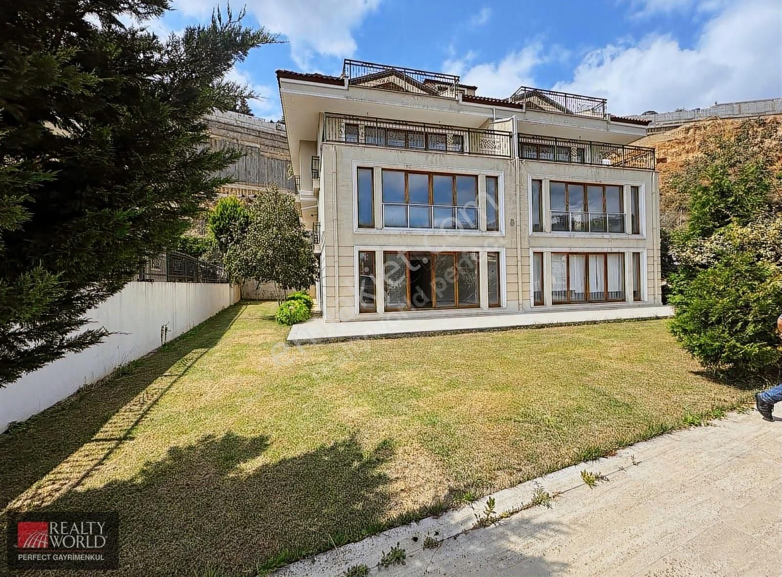 *realty World* Sarıyer Maden'de Geniş Bahçeli Satılık 3+1 Daire - Görsel 10