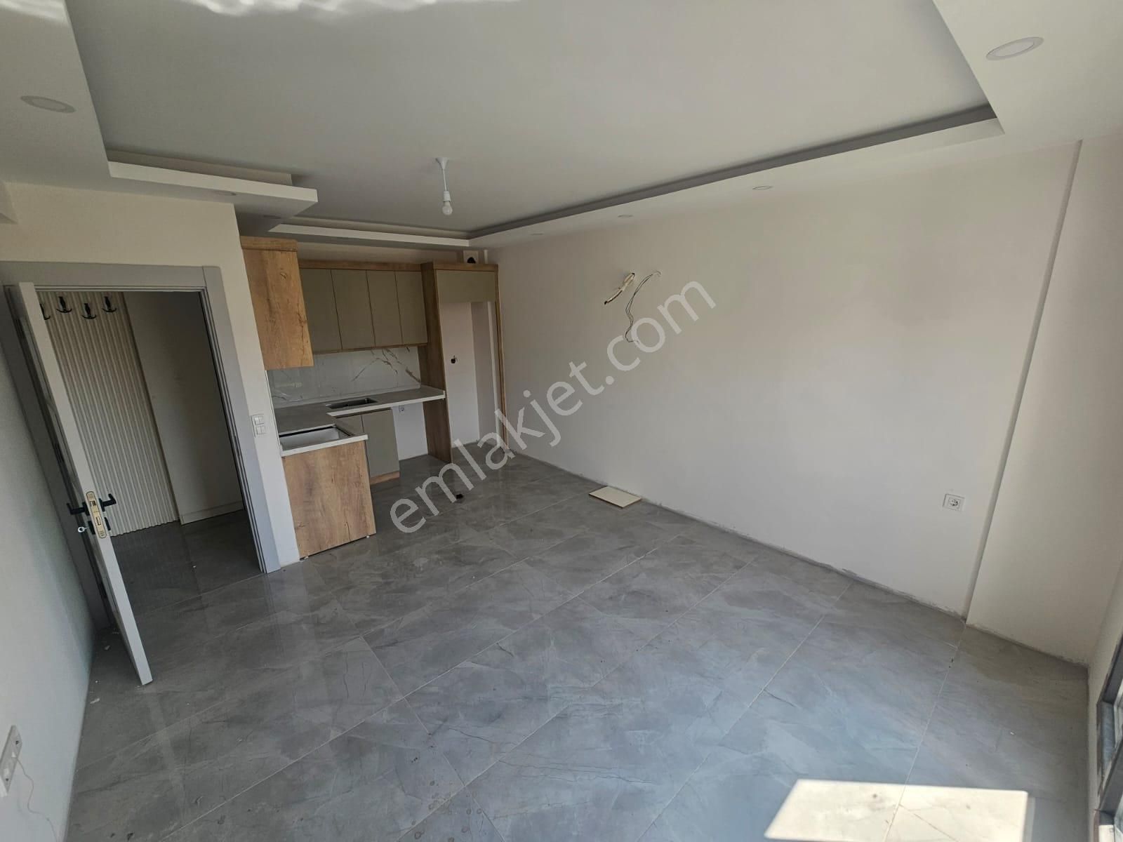 Ön Emlak'tan Burhaniye Merkeze Yakın Satılık Lüks 1+1 Daire! - Görsel 4