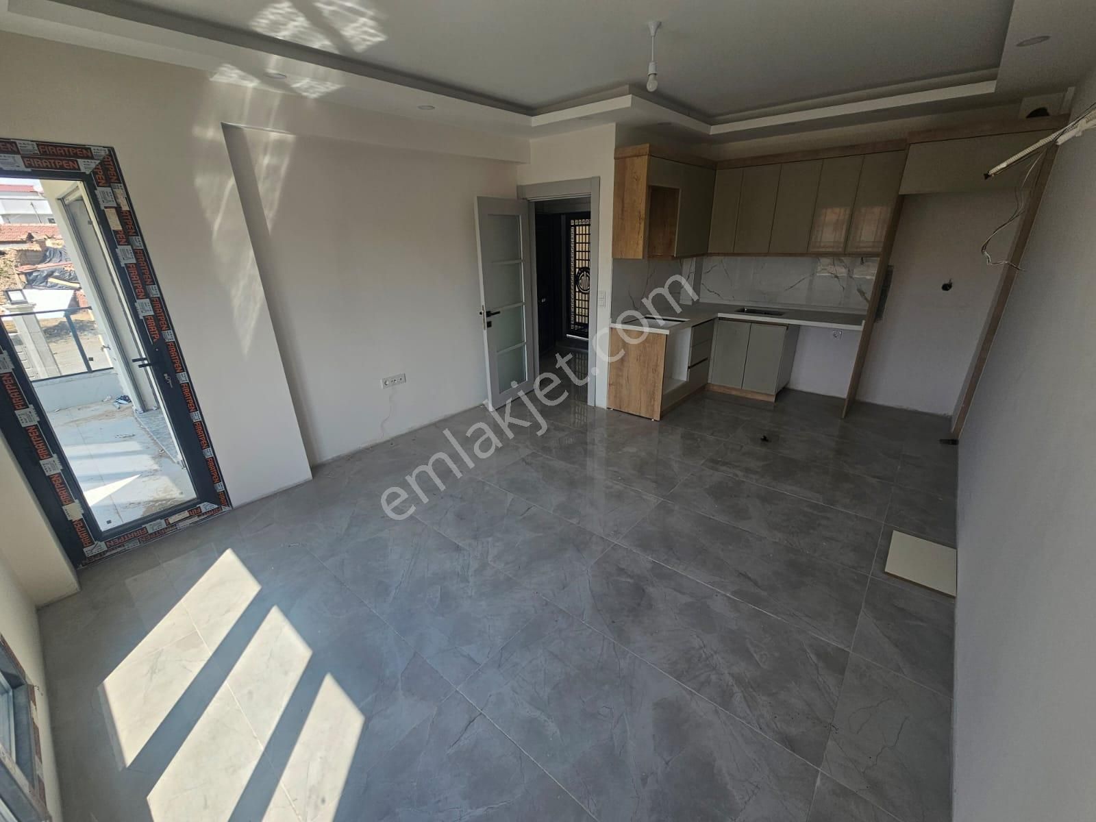 Ön Emlak'tan Burhaniye Merkeze Yakın Satılık Lüks 1+1 Daire! - Görsel 6