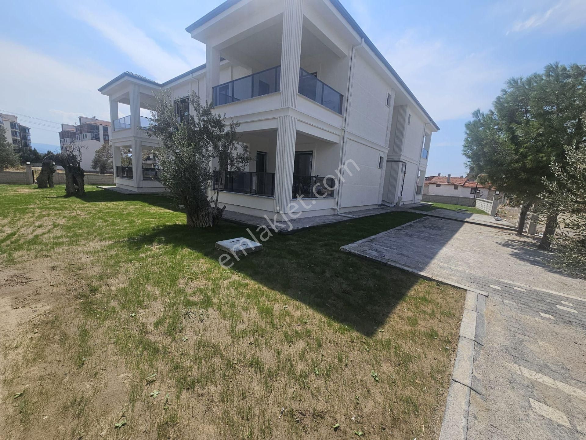 Ön Emlak'tan Burhaniye Merkeze Yakın Satılık Lüks 1+1 Daire! - Görsel 15