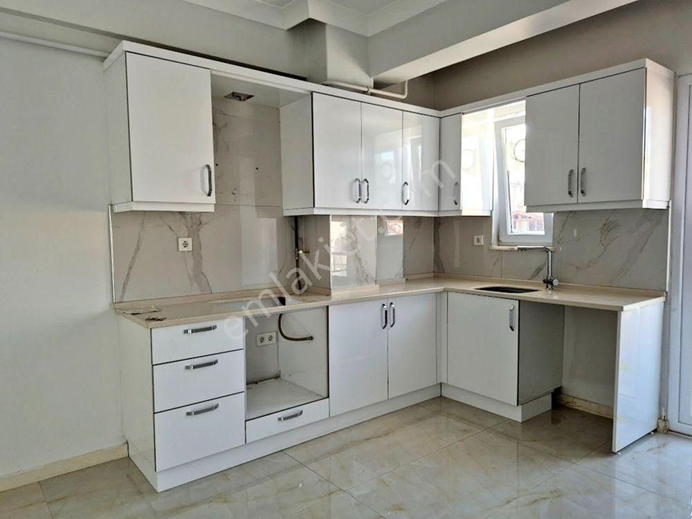 Adapazarı Akıncılar Mahallesinde Kiralık 2+1 Daire - Görsel 5