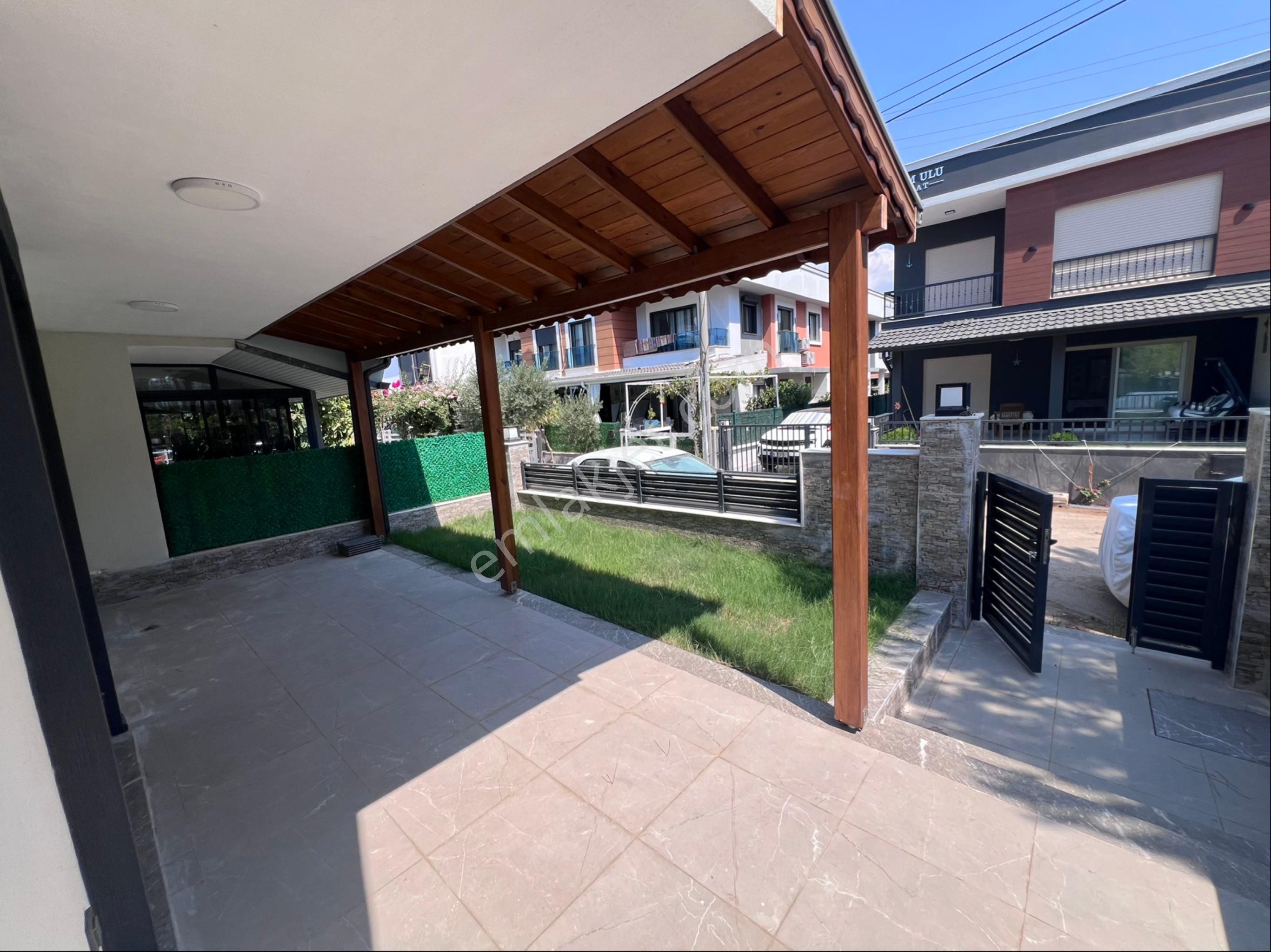 İzmir Seferihisar Payamlı Doğanbey’de Denize Yakın 3 + 1 Bahçeli Villa - Görsel 7