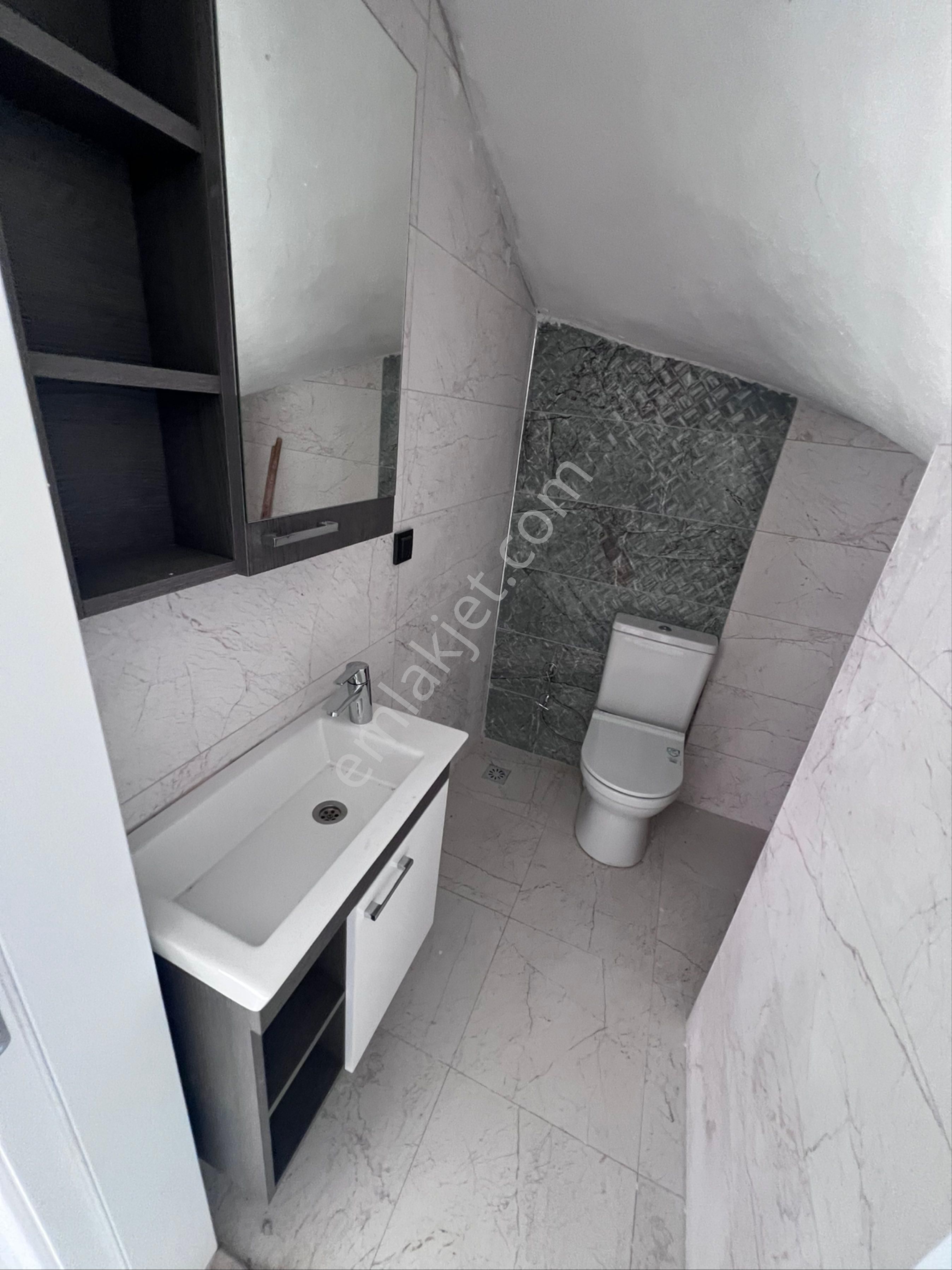 İzmir Seferihisar Payamlı Doğanbey’de Denize Yakın 3 + 1 Bahçeli Villa - Görsel 12