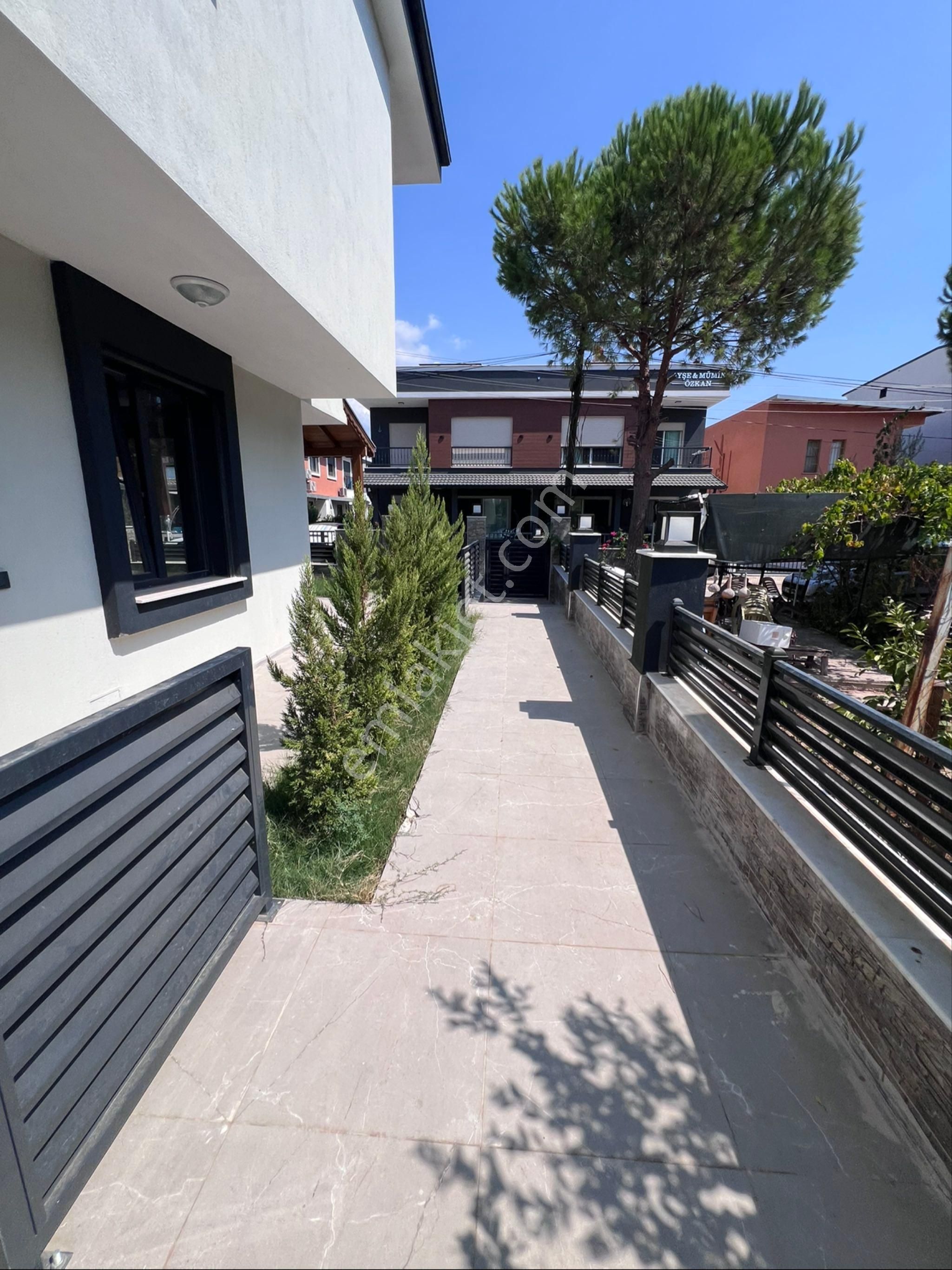 İzmir Seferihisar Payamlı Doğanbey’de Denize Yakın 3 + 1 Bahçeli Villa - Görsel 4