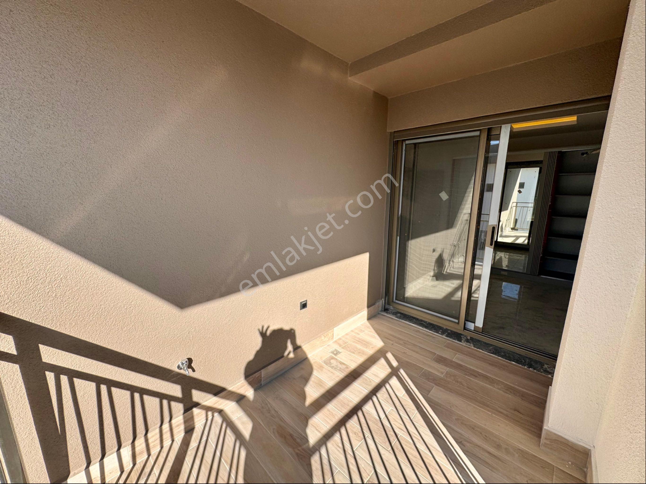 Kuşadası Soğucak Mah. De Denize Yürüme Mesafesinde Sıfır Villa - Görsel 27