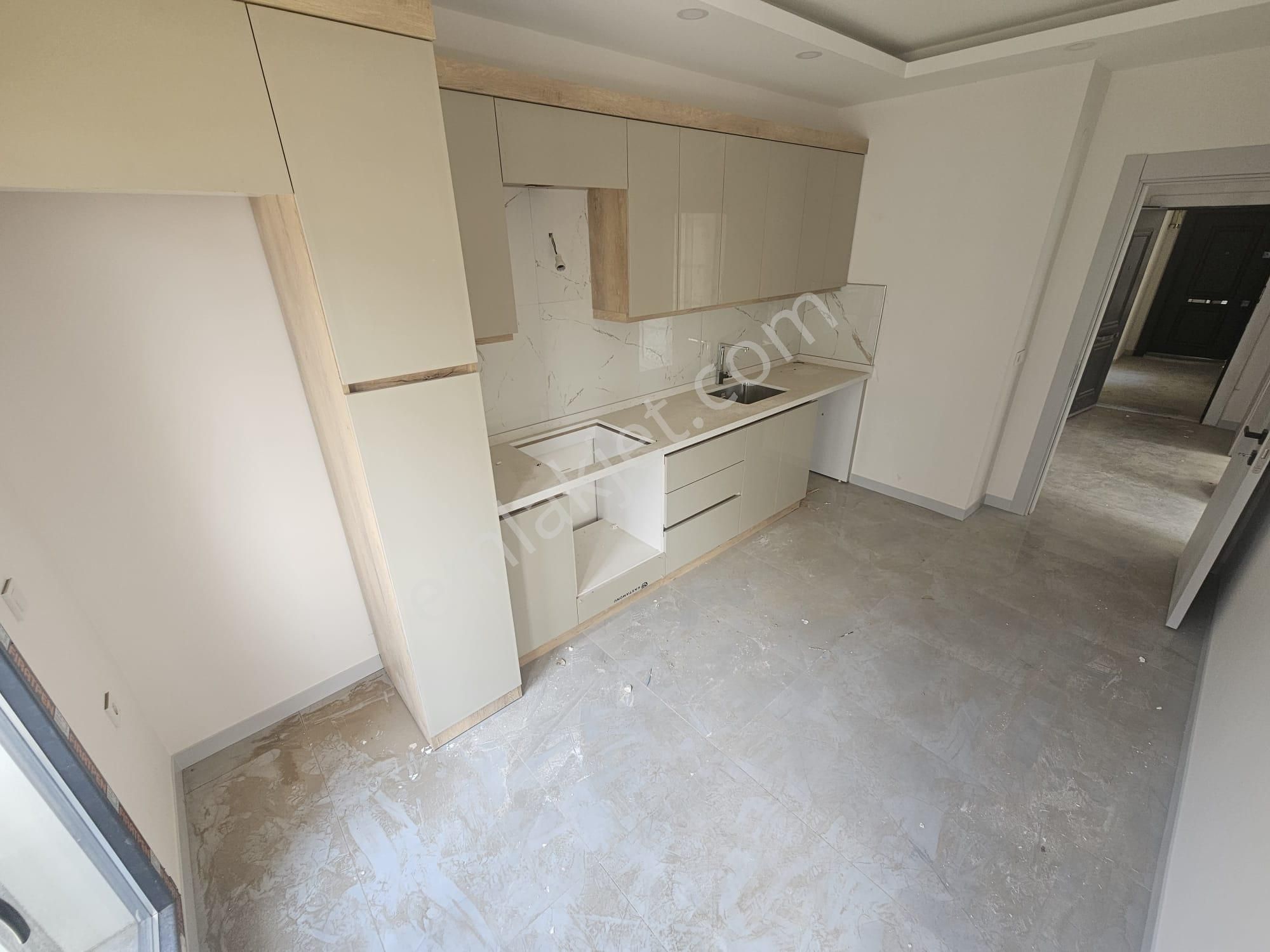 Ön Emlak'tan Burhaniye Merkeze Yakın Satılık Lüks 2+1 Daire! - Görsel 4