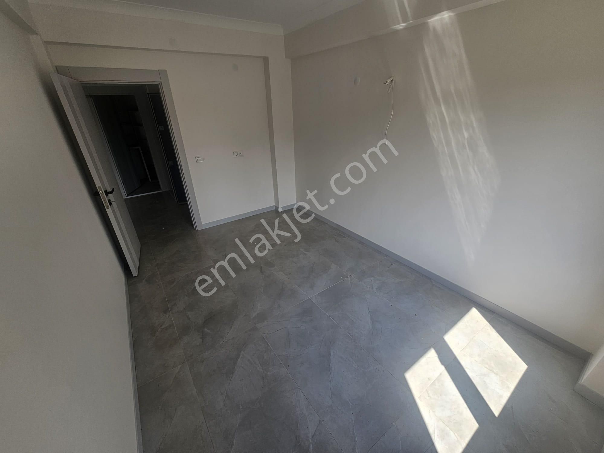 Ön Emlak'tan Burhaniye Merkeze Yakın Satılık Lüks 2+1 Daire! - Görsel 12